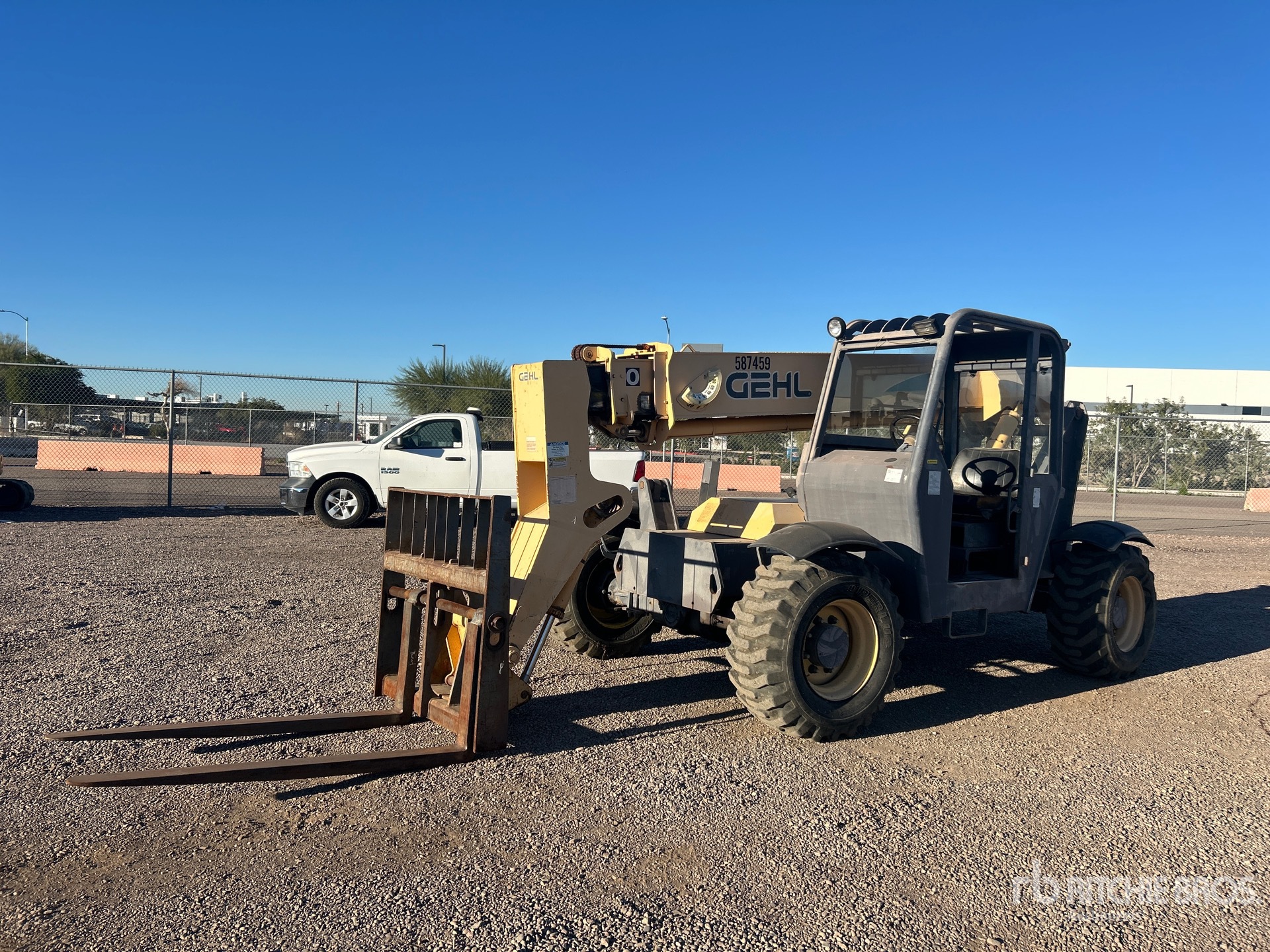 General Appearance with Picture, Left Front Corner