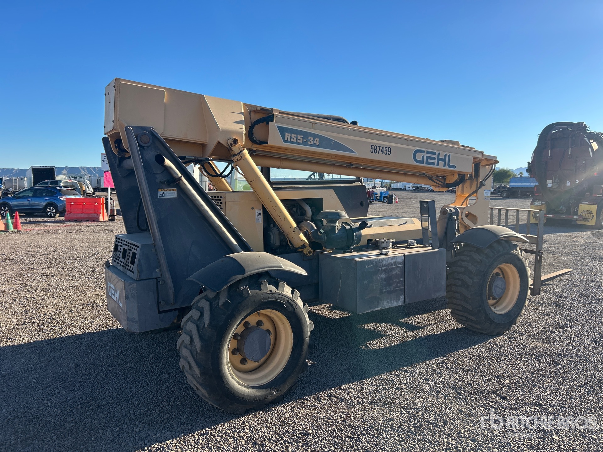 General Appearance with Picture, Right Rear Corner