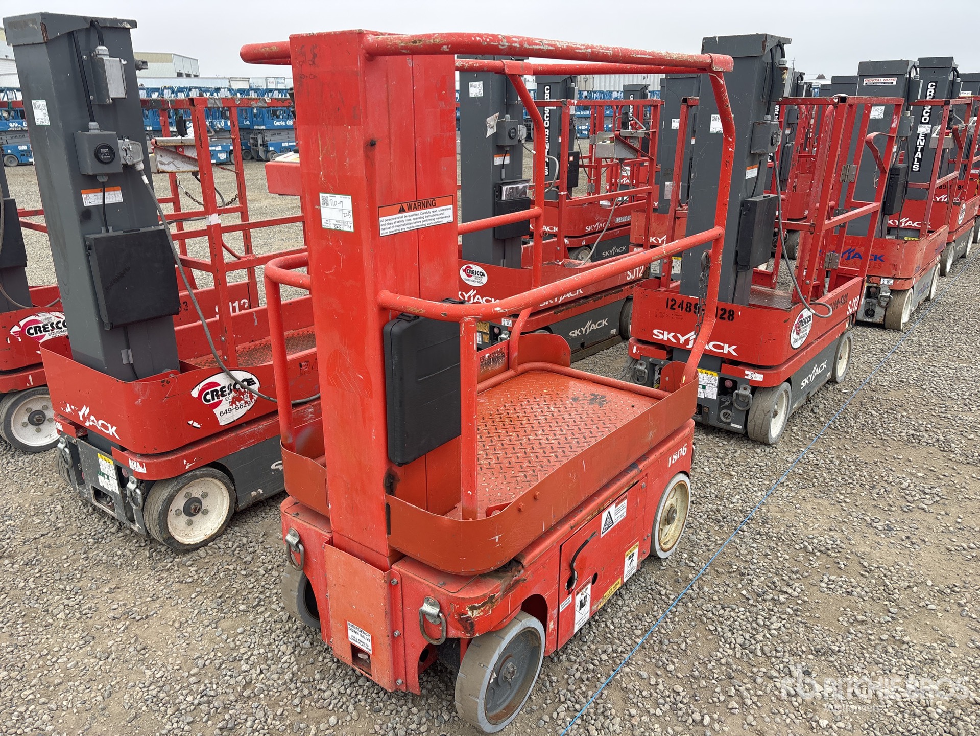 General Appearance with Picture, Left Front Corner