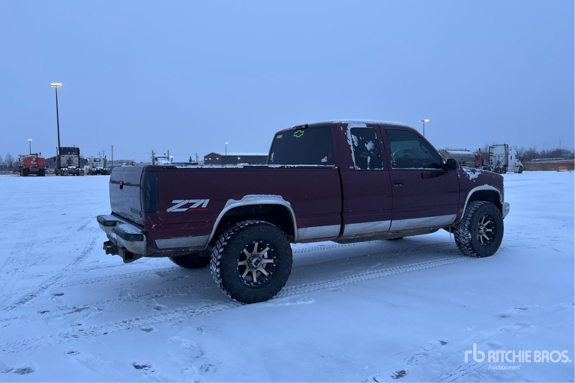 General Appearance with Picture, Right Rear Corner