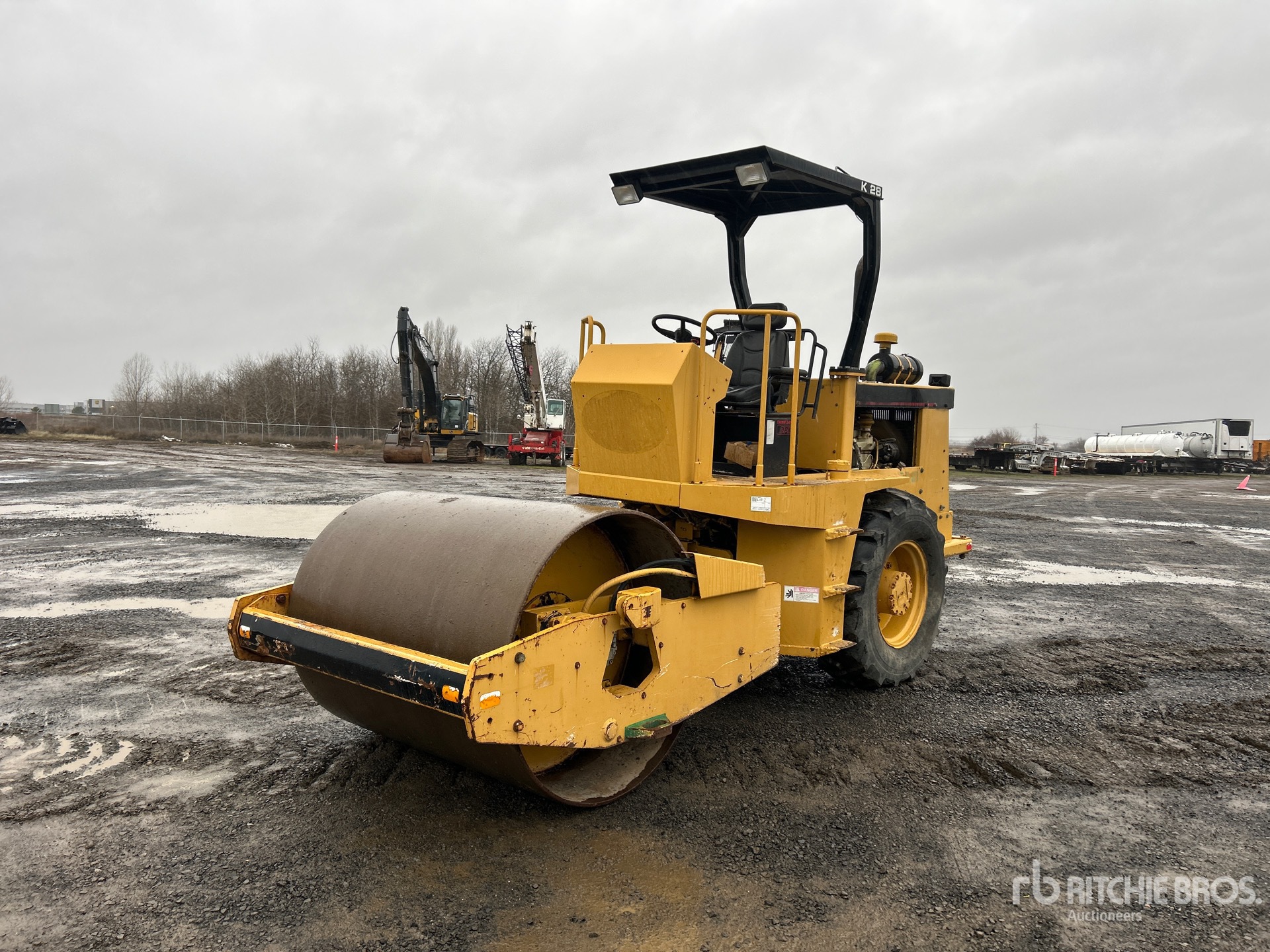 General Appearance with Picture, Left Front Corner