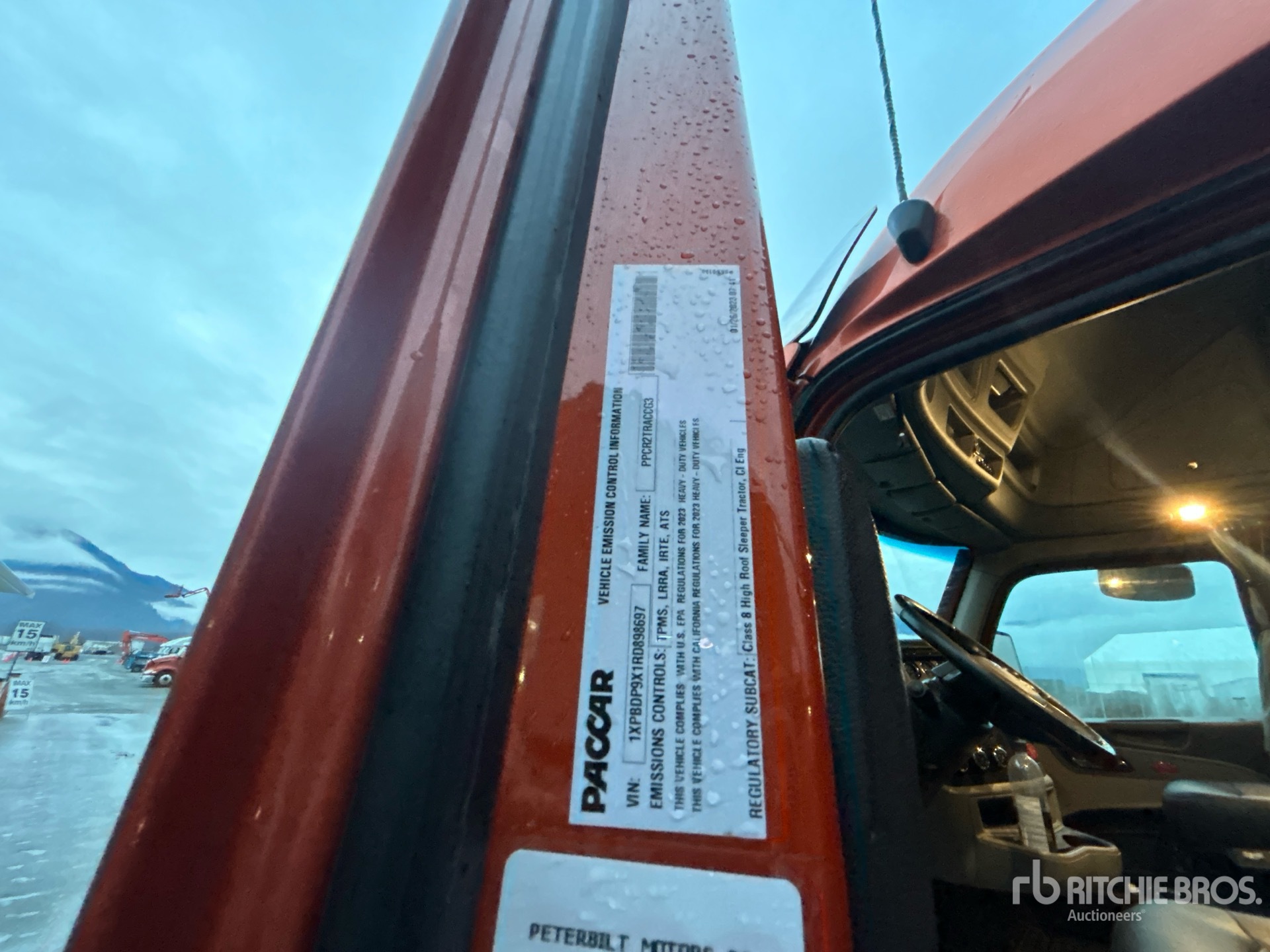 2024 Peterbilt 579