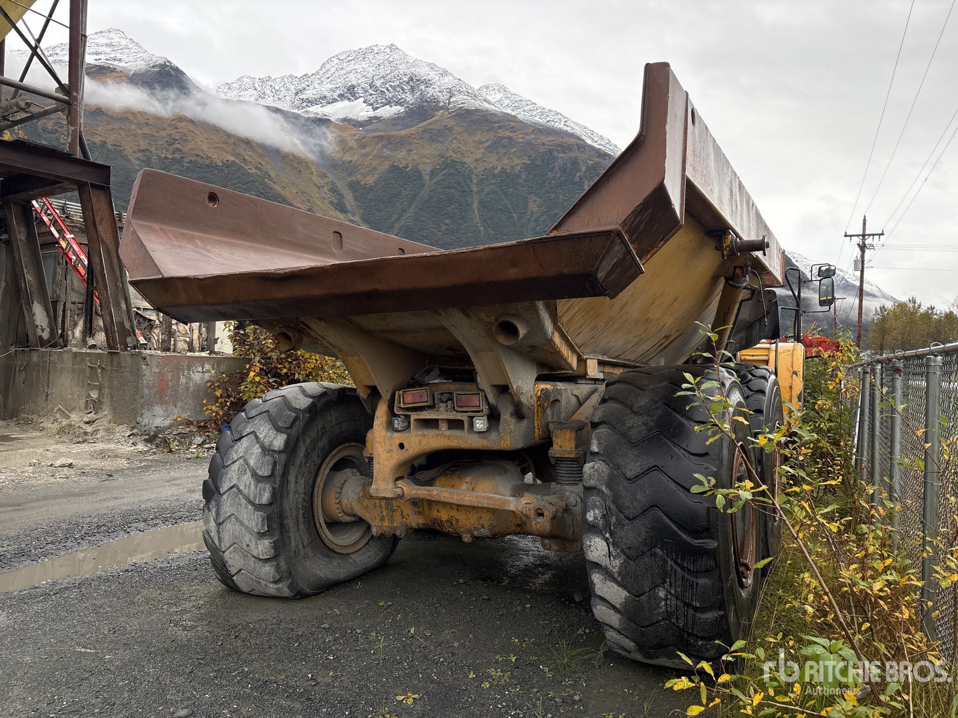 General Appearance with Imagen: esquina trasera derecha