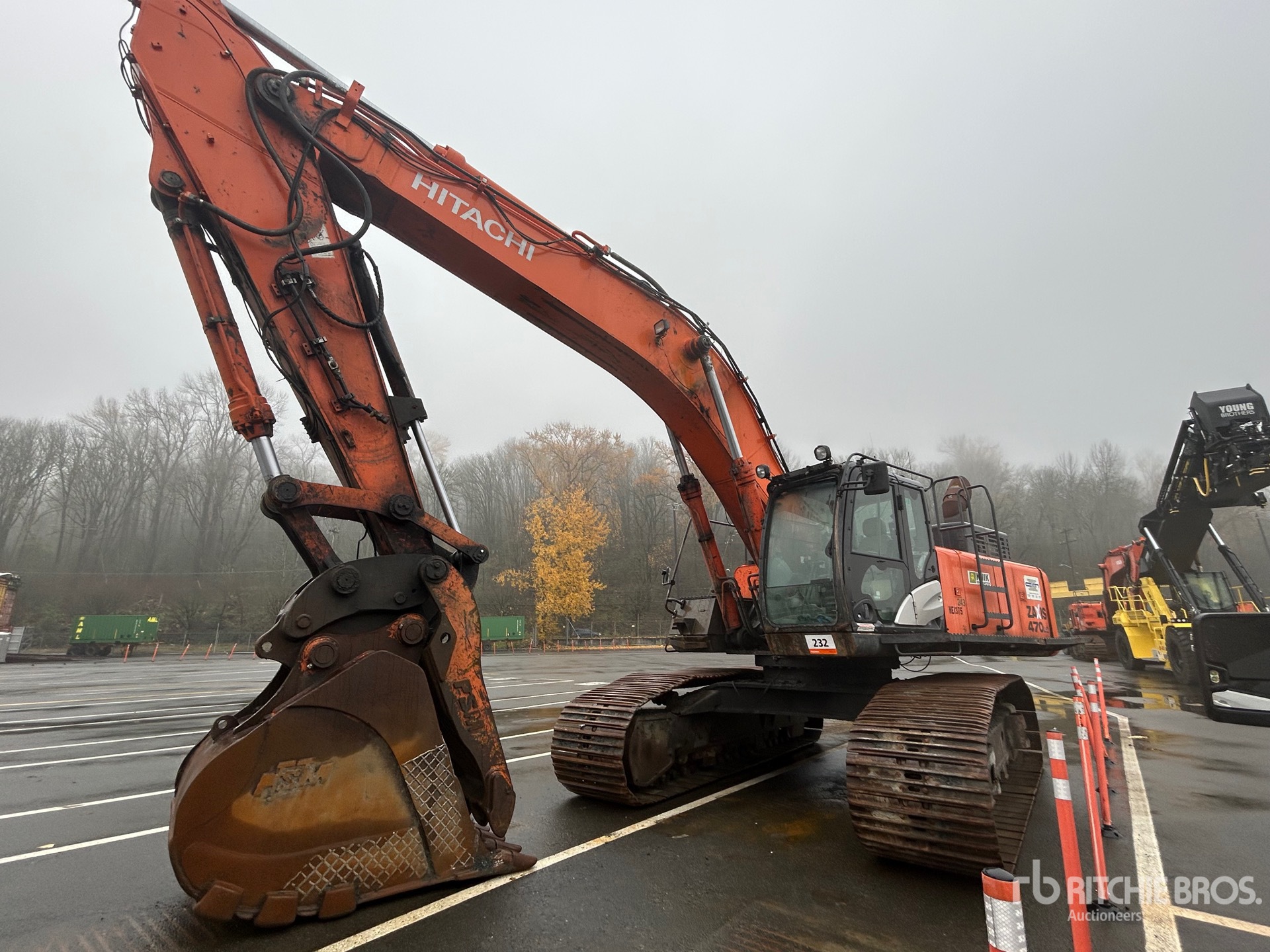 General Appearance with Foto, angolo anteriore sinistro