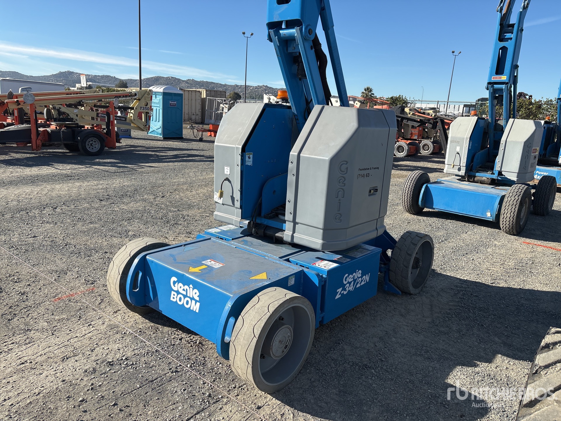 General Appearance with Picture, Left Front Corner