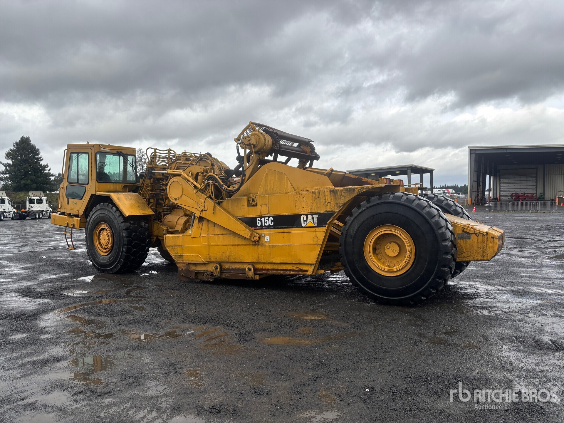 General Appearance with Picture, Left Rear Corner