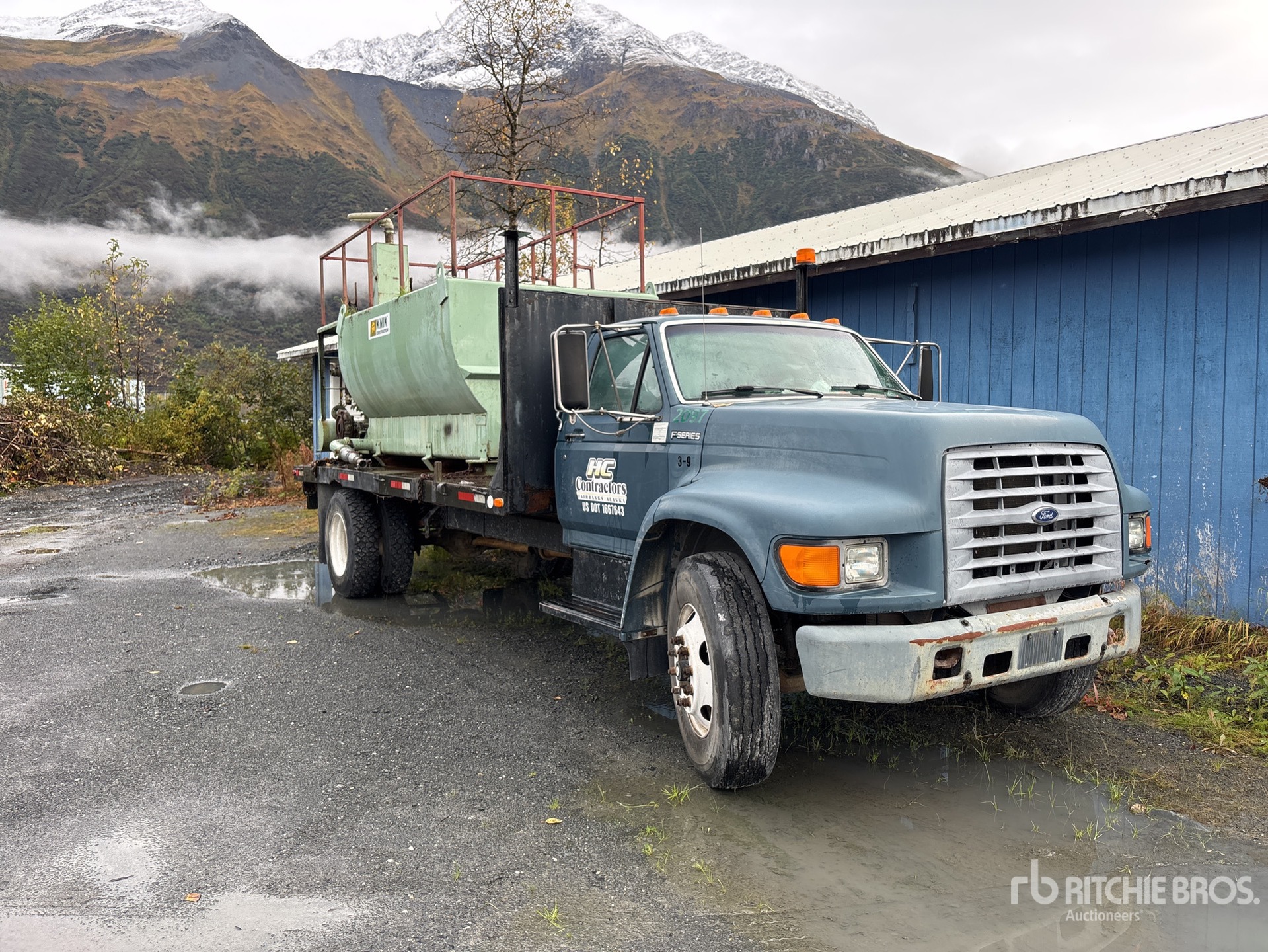 General Appearance with Picture, Right Front Corner