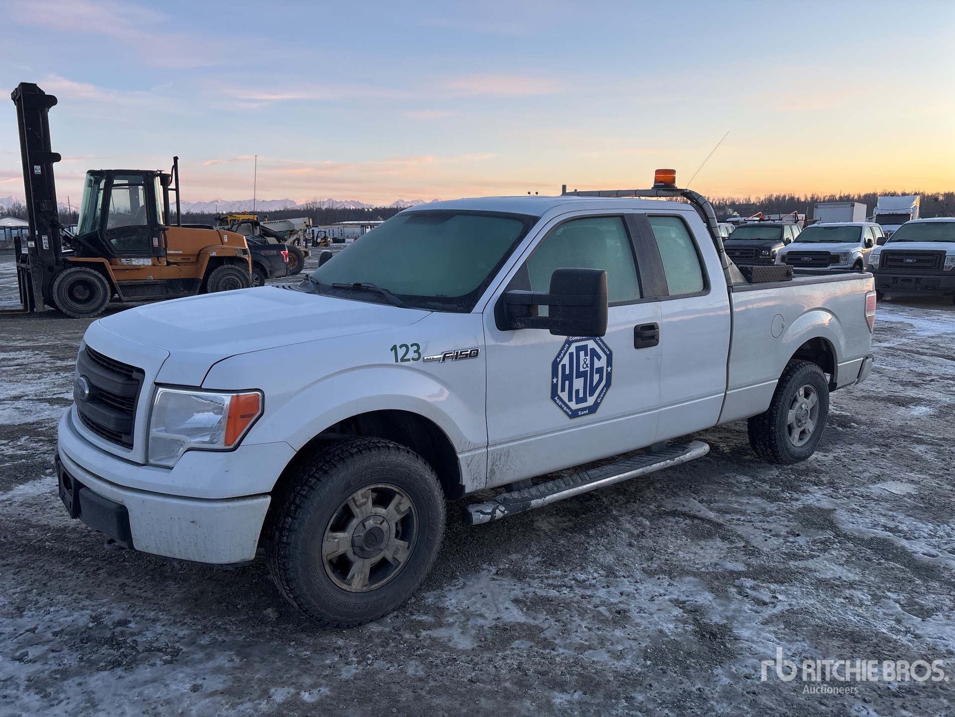 General Appearance with Picture, Left Front Corner