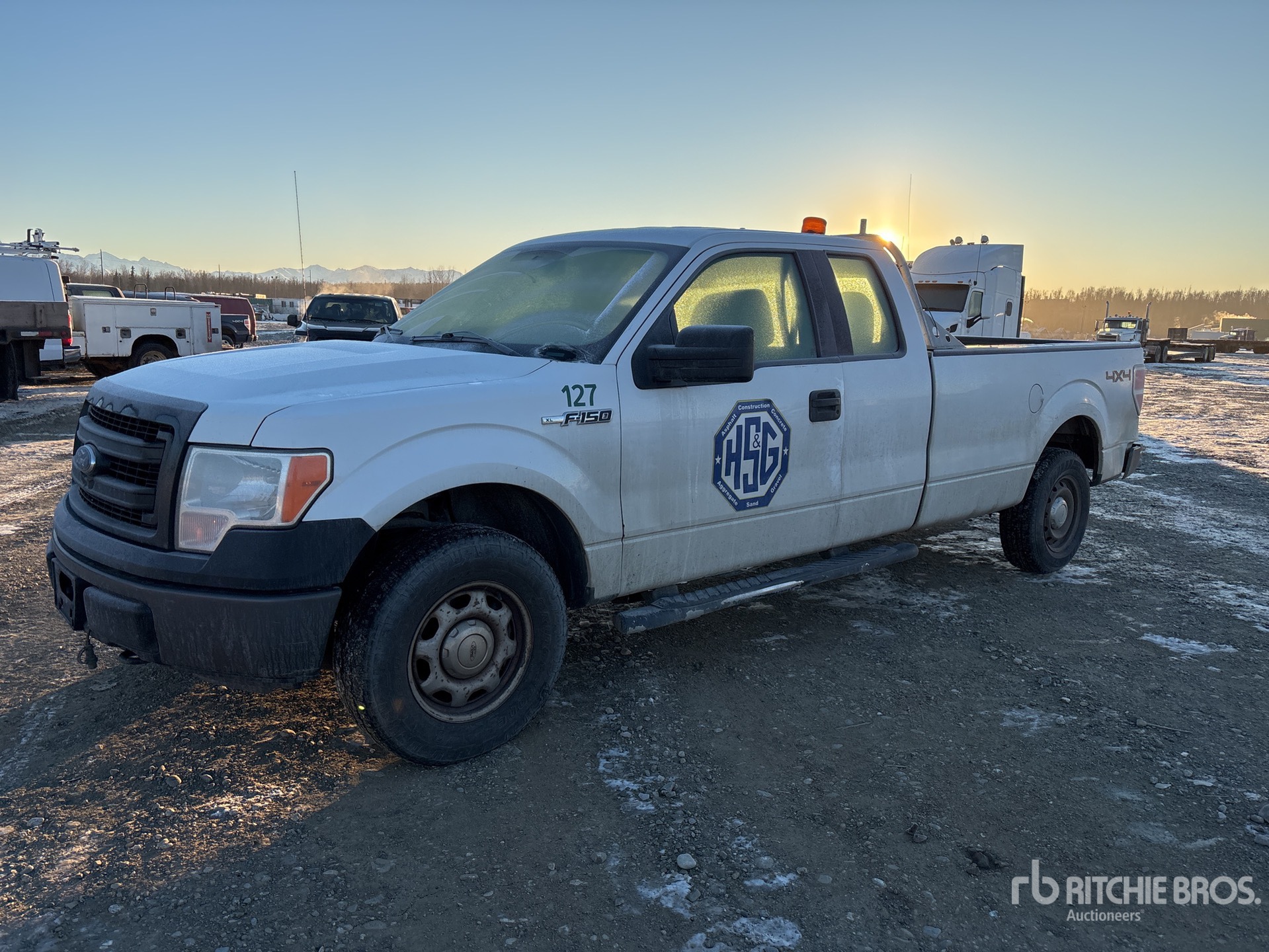 General Appearance with Picture, Left Front Corner