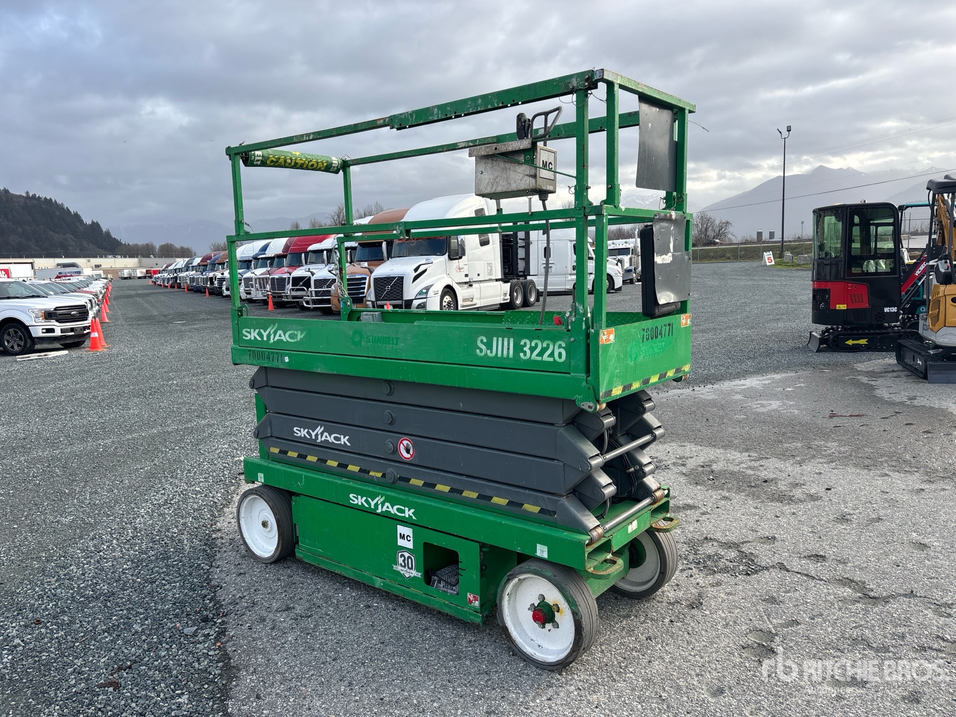 General Appearance with Picture, Right Front Corner