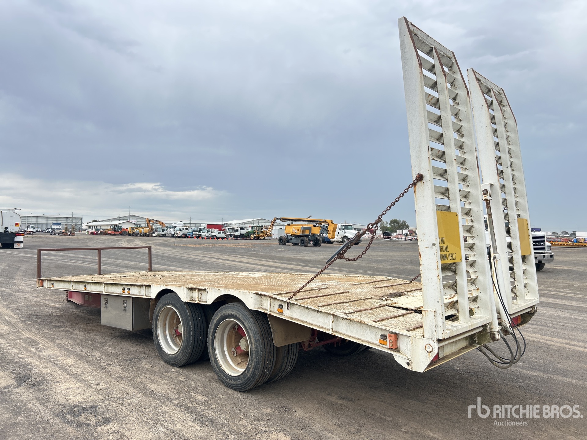 General Appearance with Picture, Right Rear Corner