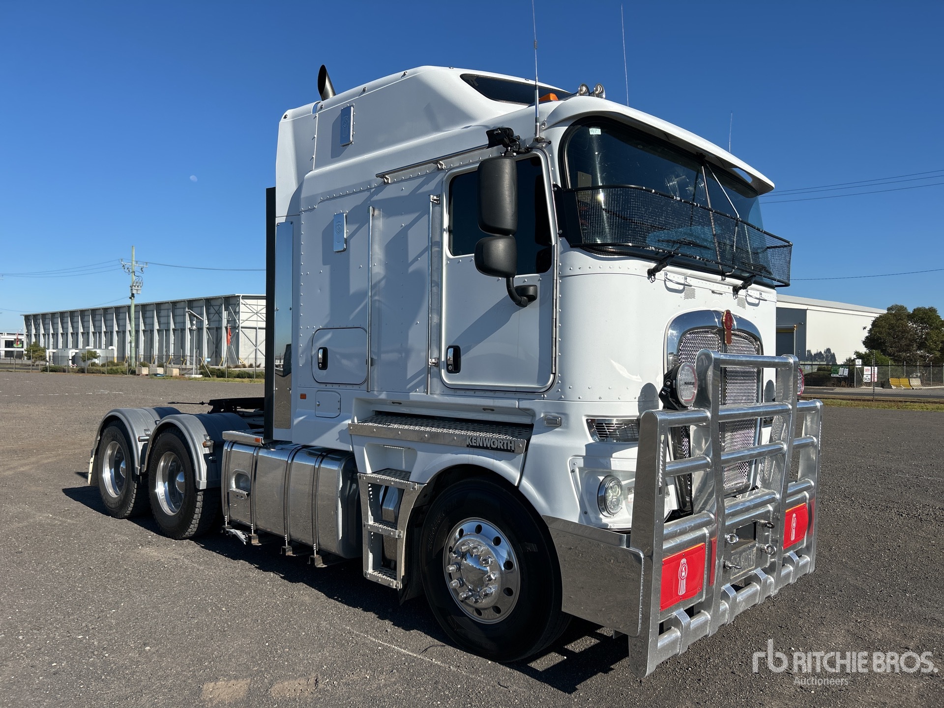 General Appearance with Picture, Left Front Corner