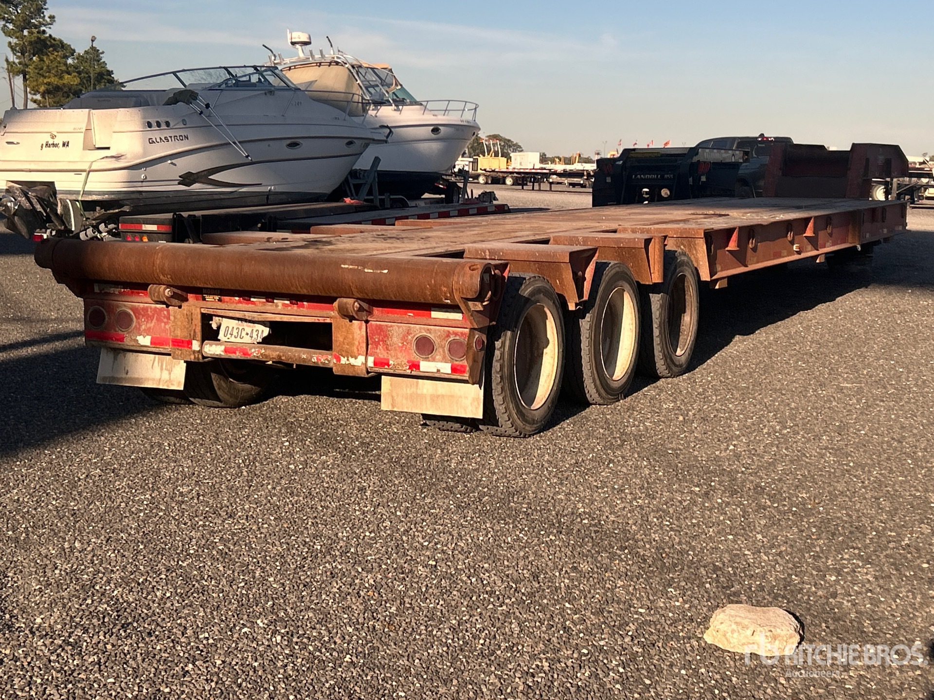 General Appearance with Bild, Ecke hinten rechts