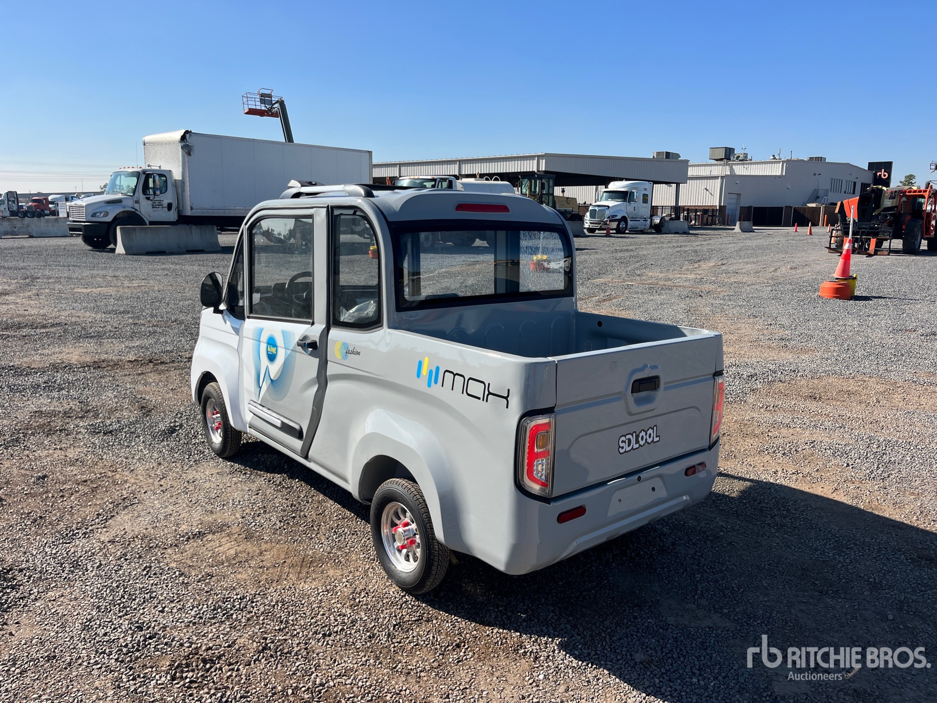 General Appearance with Picture, Left Rear Corner