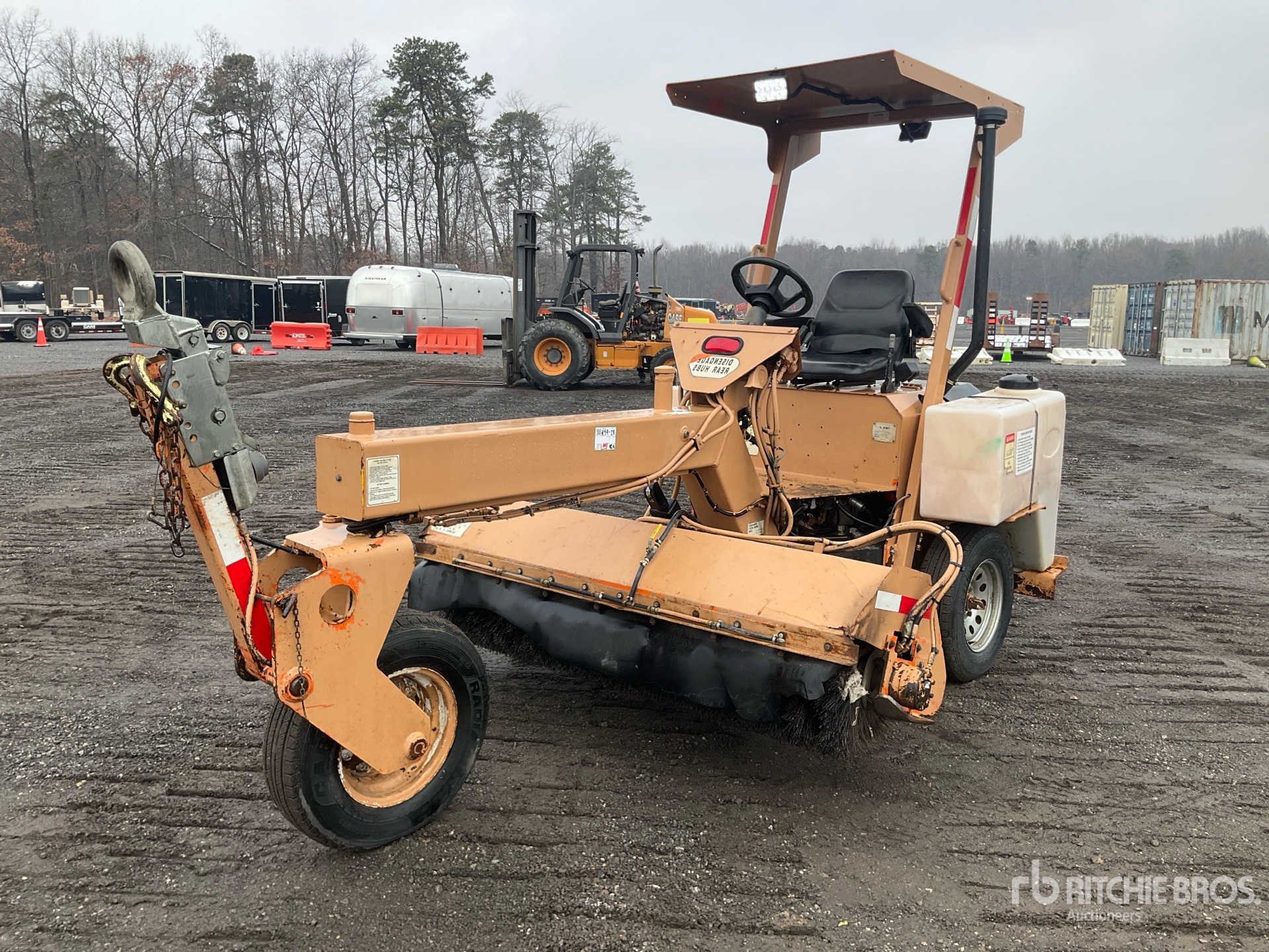 General Appearance with Bild, Ecke vorne links