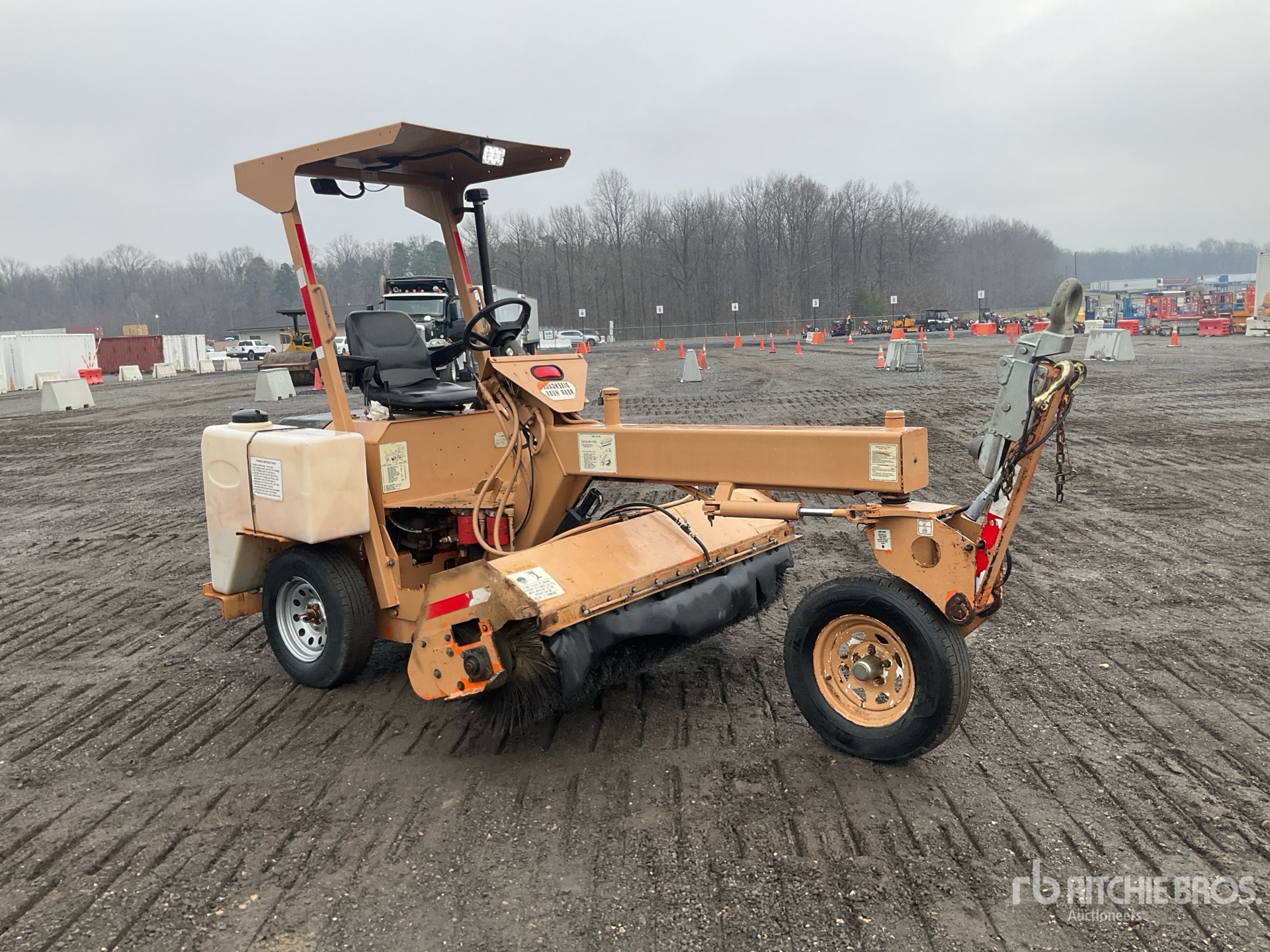 General Appearance with Bild, Ecke vorne rechts