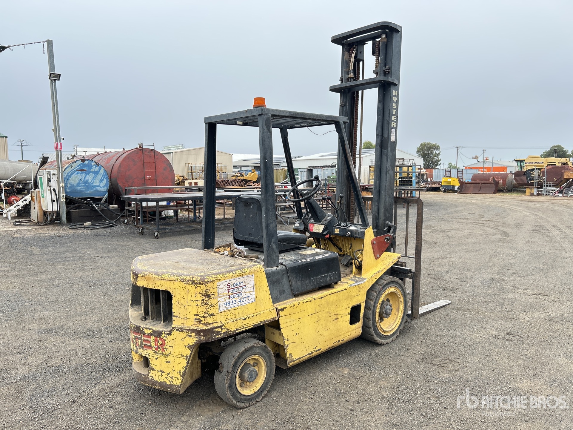 General Appearance with Picture, Right Rear Corner