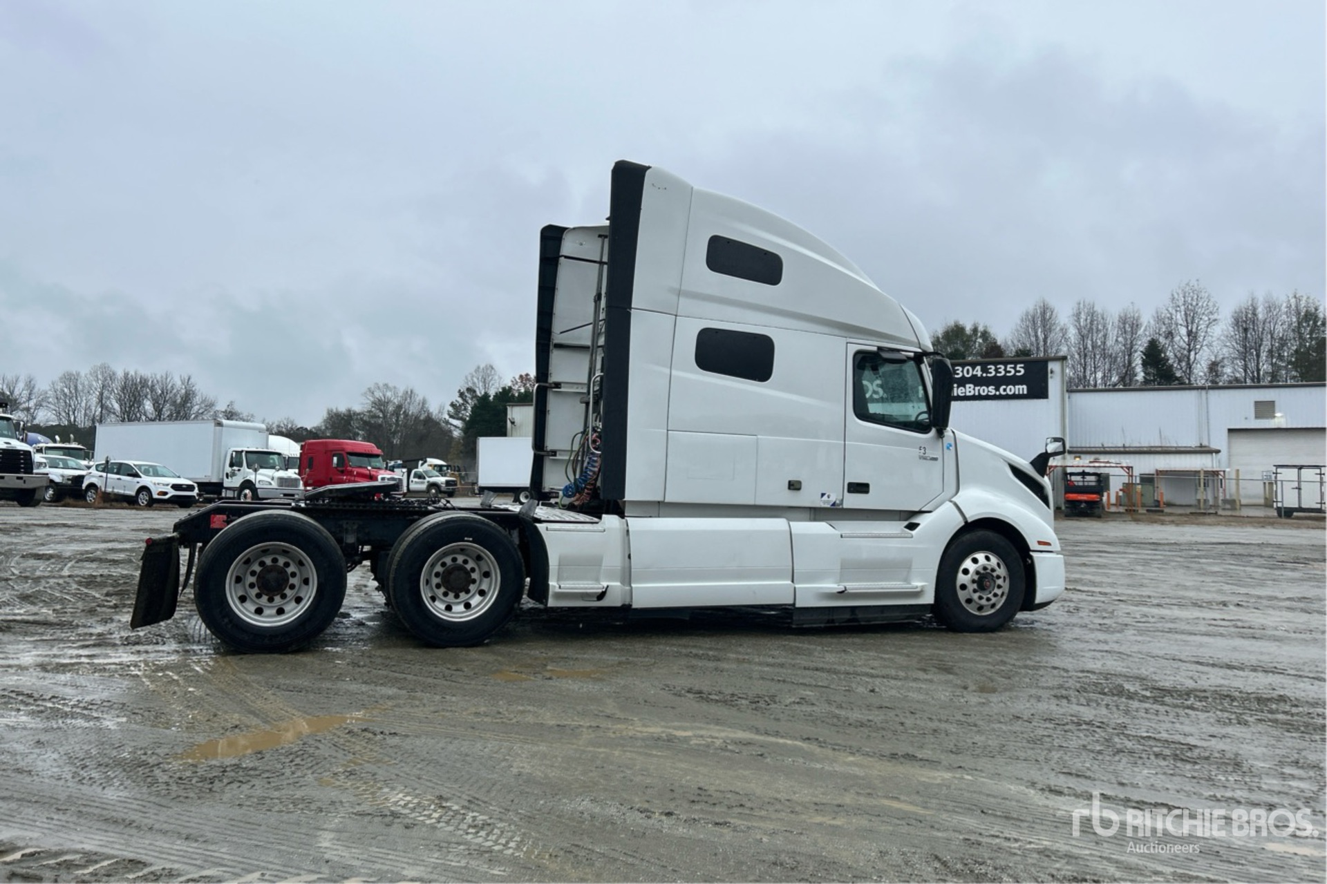 Aspect général with Image, coin arrière droit