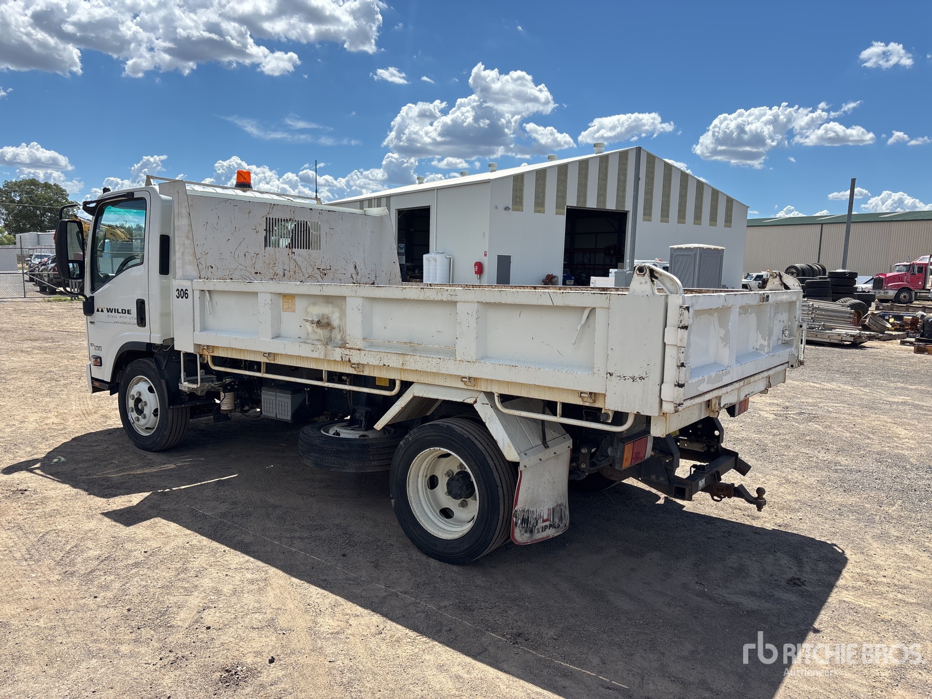 General Appearance with Picture, Right Rear Corner