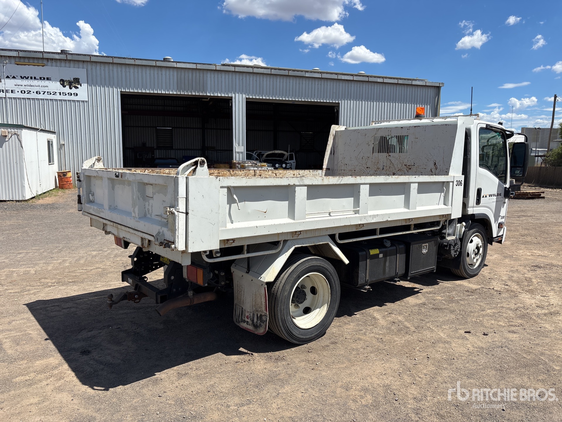 General Appearance with Picture, Left Rear Corner