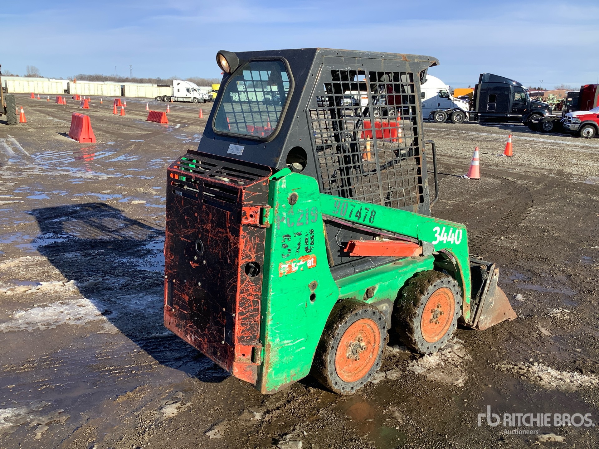 General Appearance with Picture, Right Rear Corner