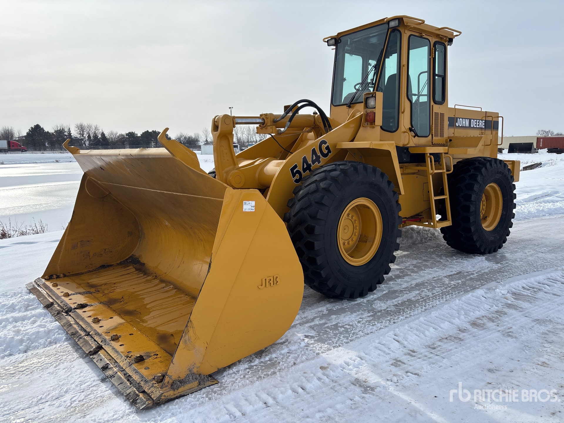 Aspect général with Image, coin avant gauche