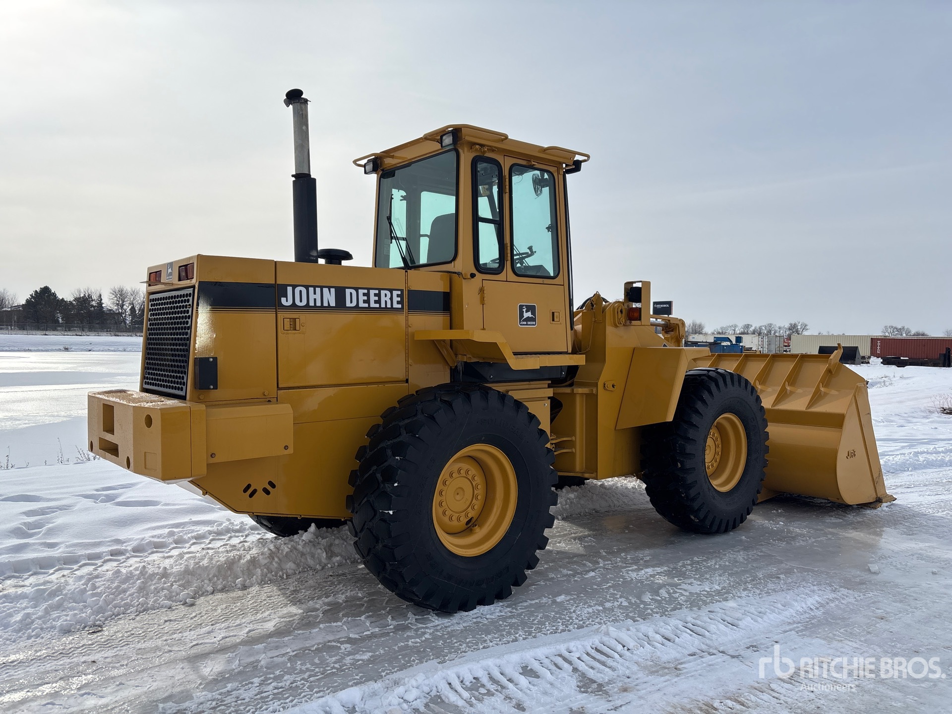 Aspect général with Image, coin arrière droit