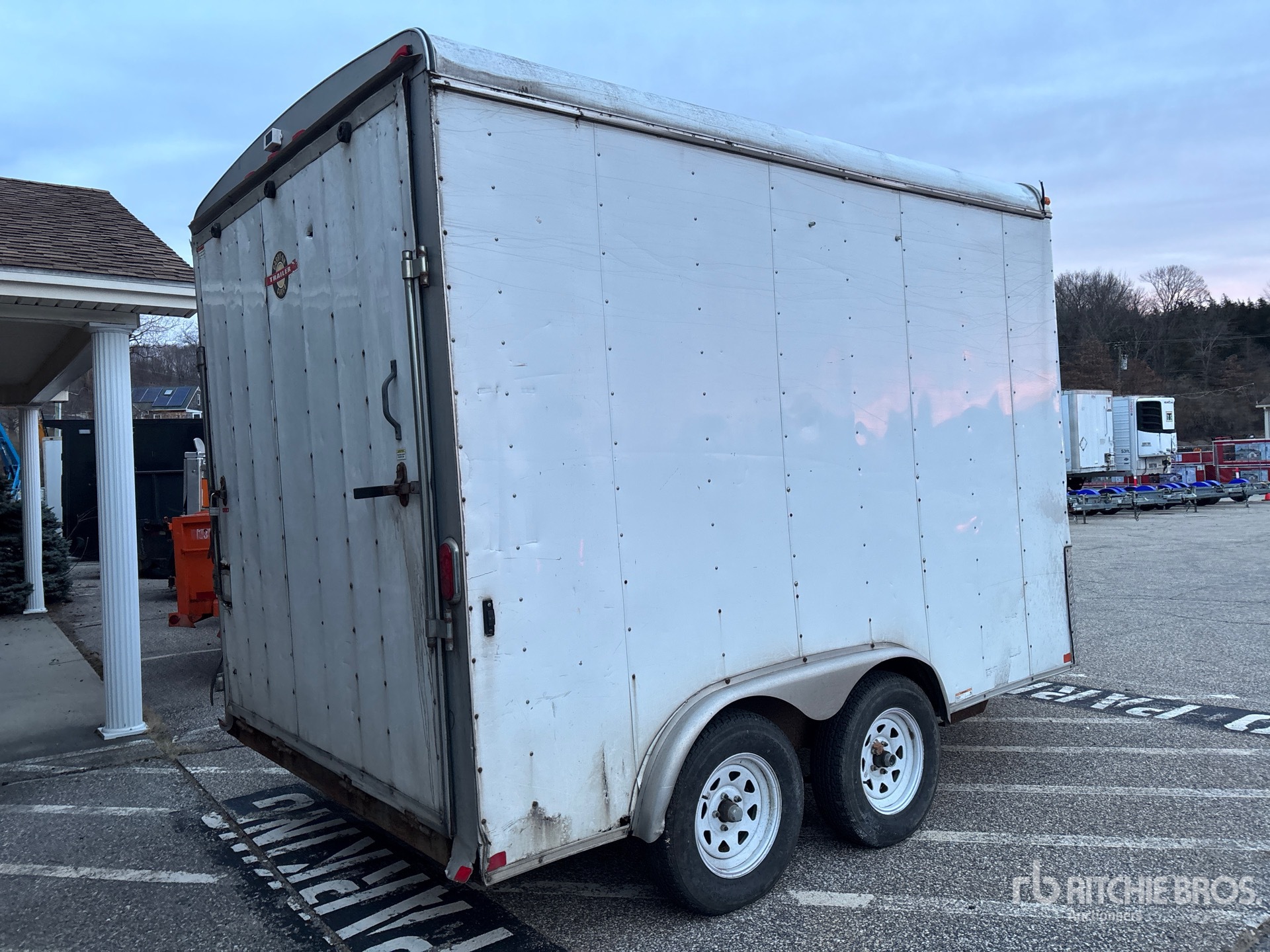 General Appearance with Imagen: esquina trasera derecha