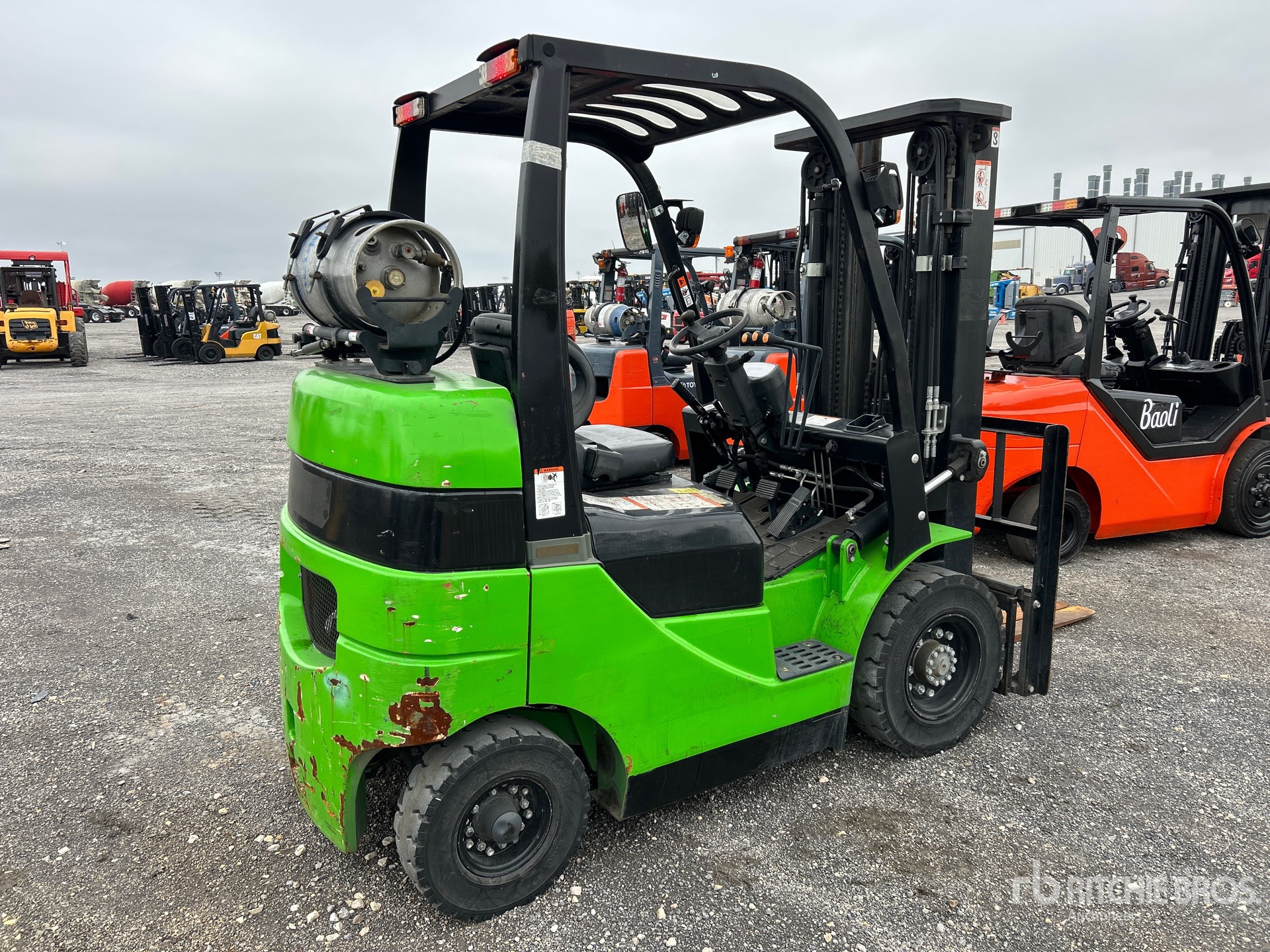 General Appearance with Imagen: esquina trasera izquierda