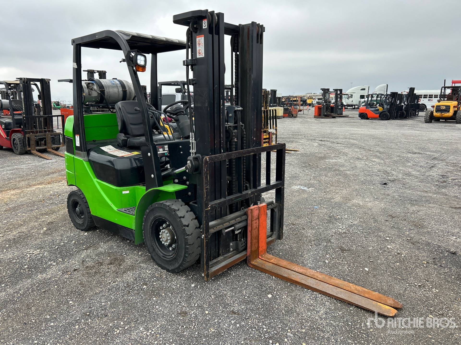 General Appearance with Imagen: esquina trasera derecha