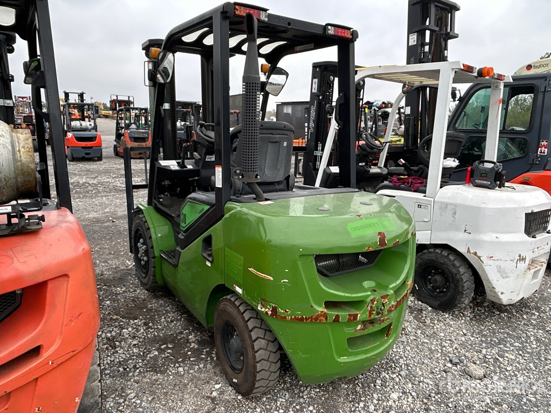 General Appearance with Picture, Left Rear Corner