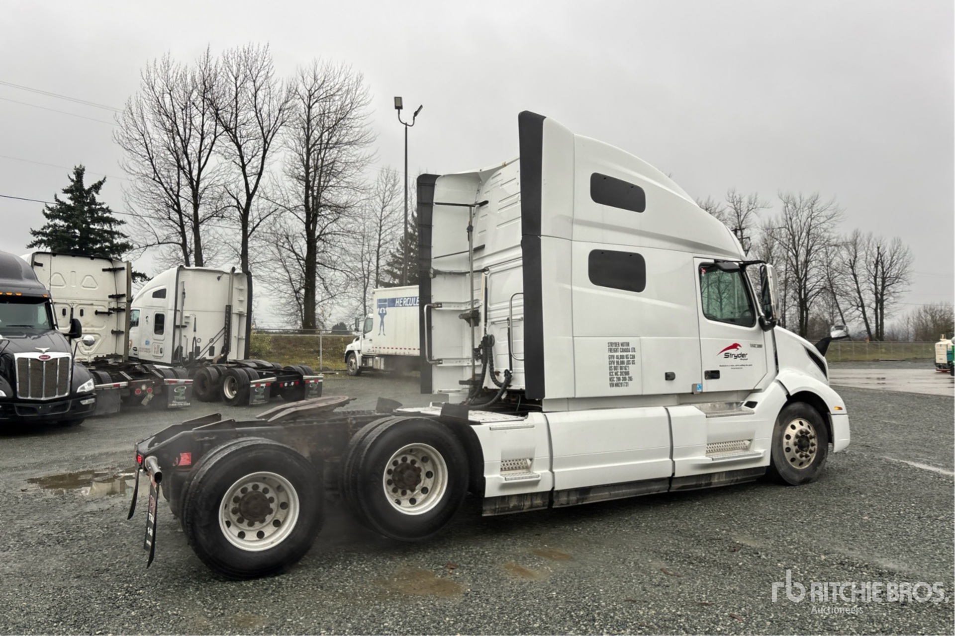 General Appearance with Bild, Ecke hinten rechts