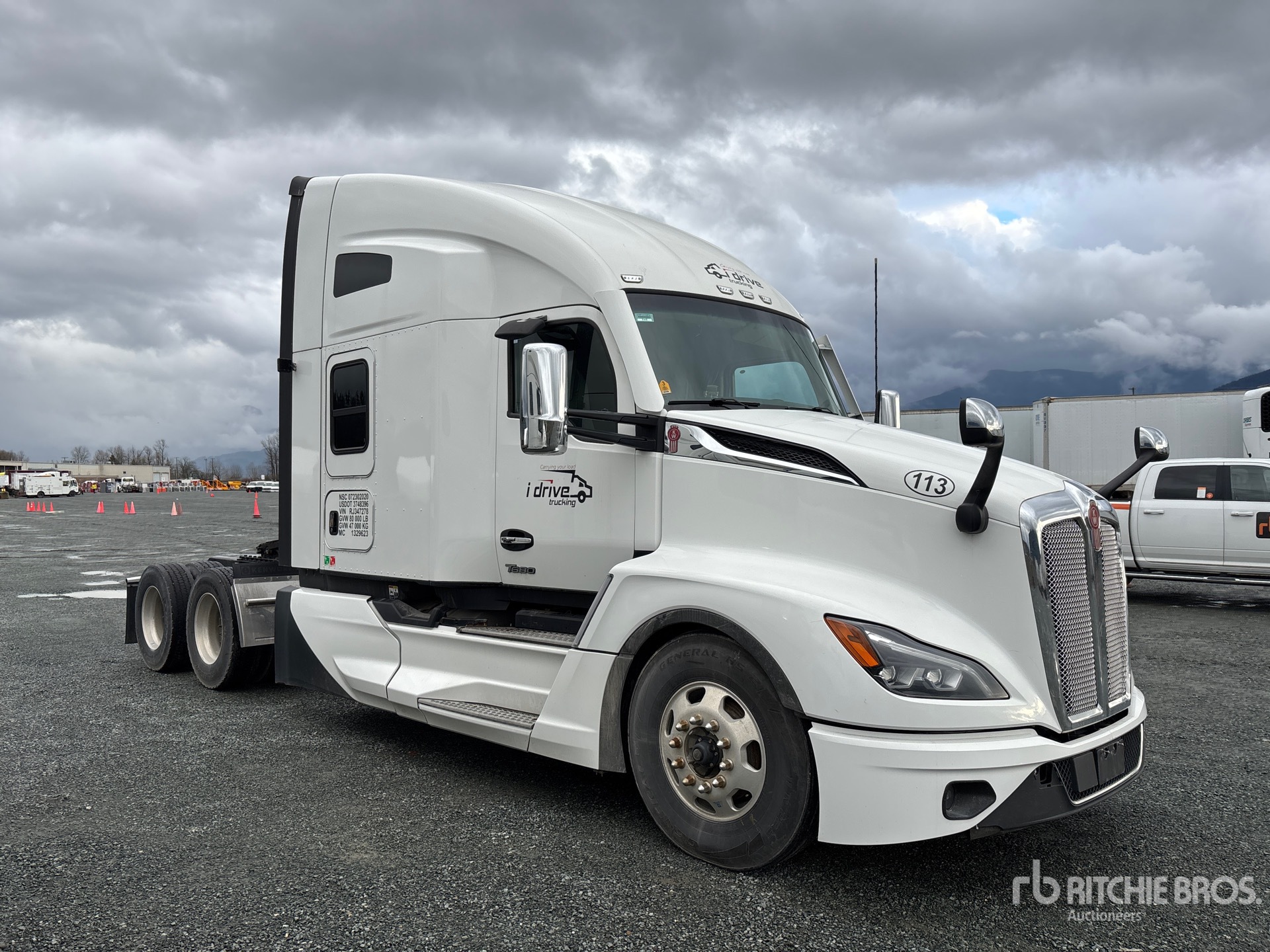 General Appearance with Picture, Right Front Corner