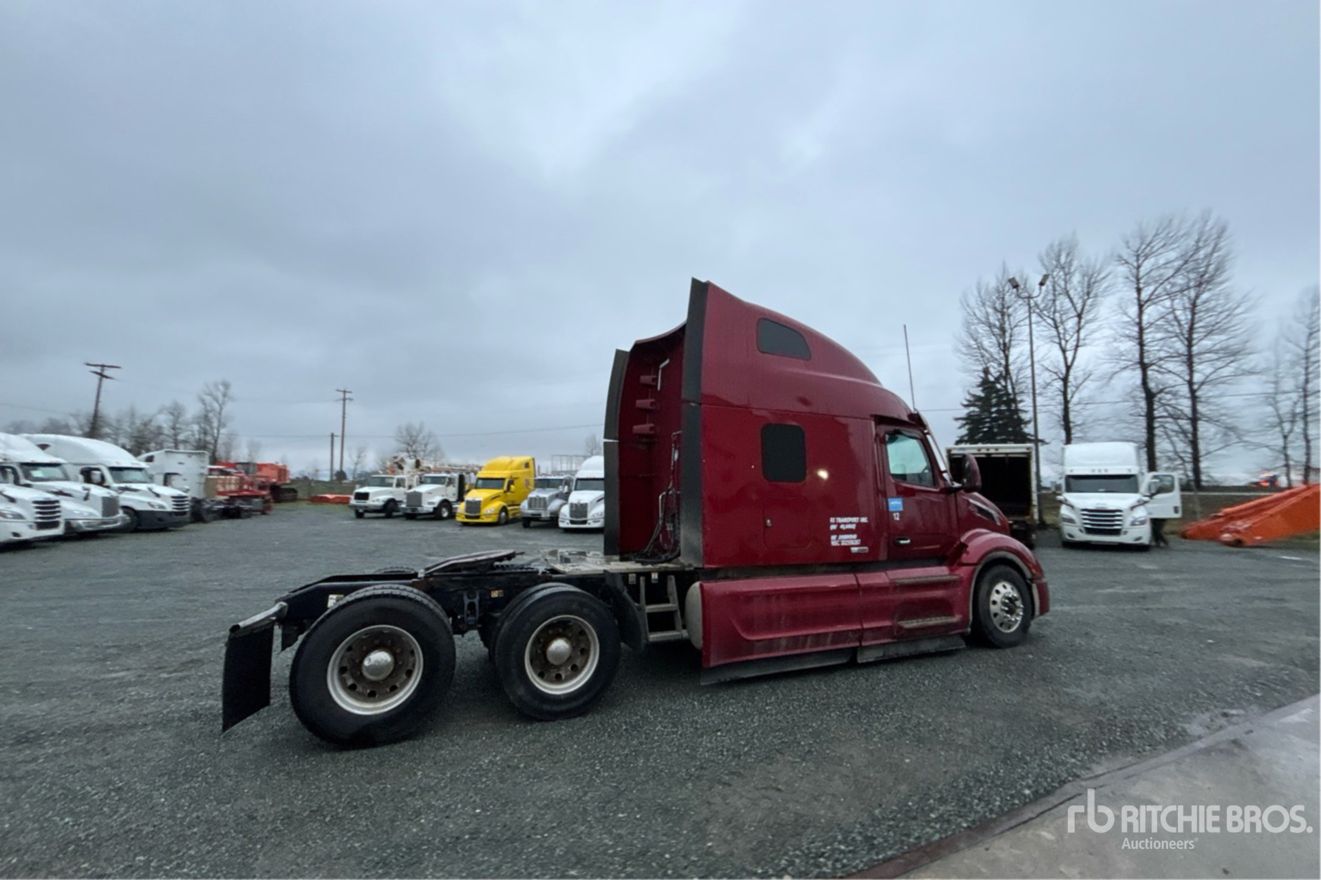 General Appearance with Bild, Ecke hinten rechts