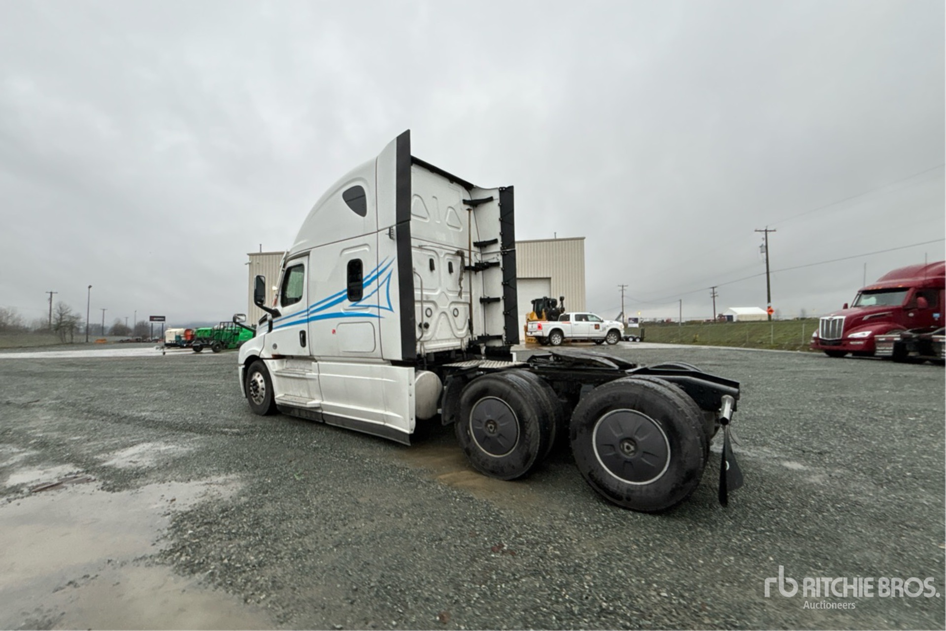 General Appearance with Bild, Ecke hinten links