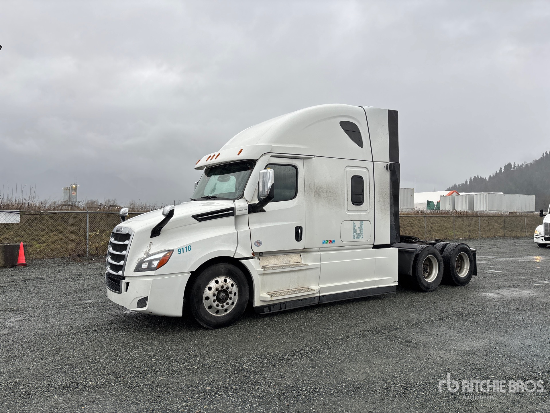 General Appearance with Picture, Left Front Corner