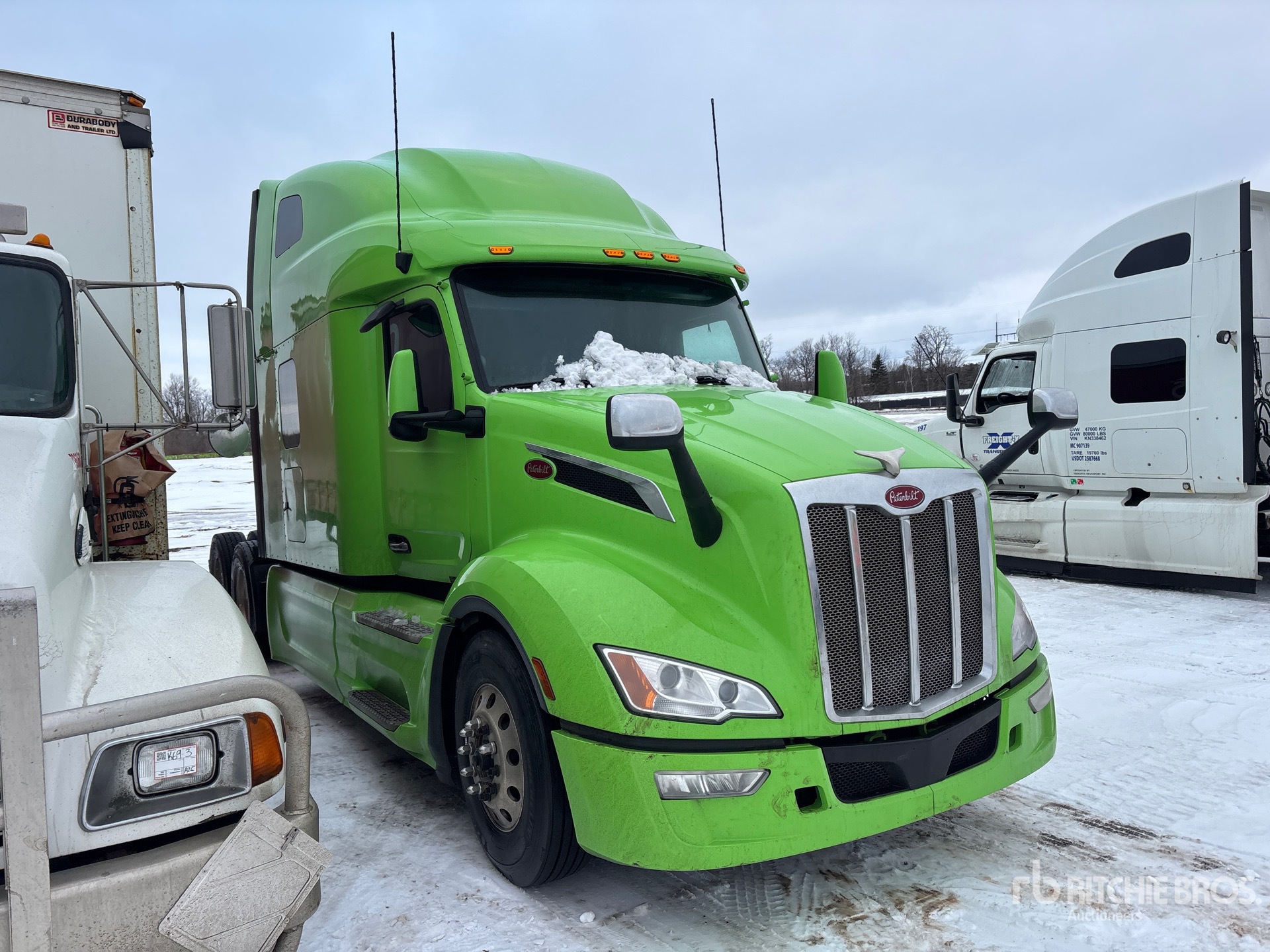 General Appearance with Image, coin avant droit