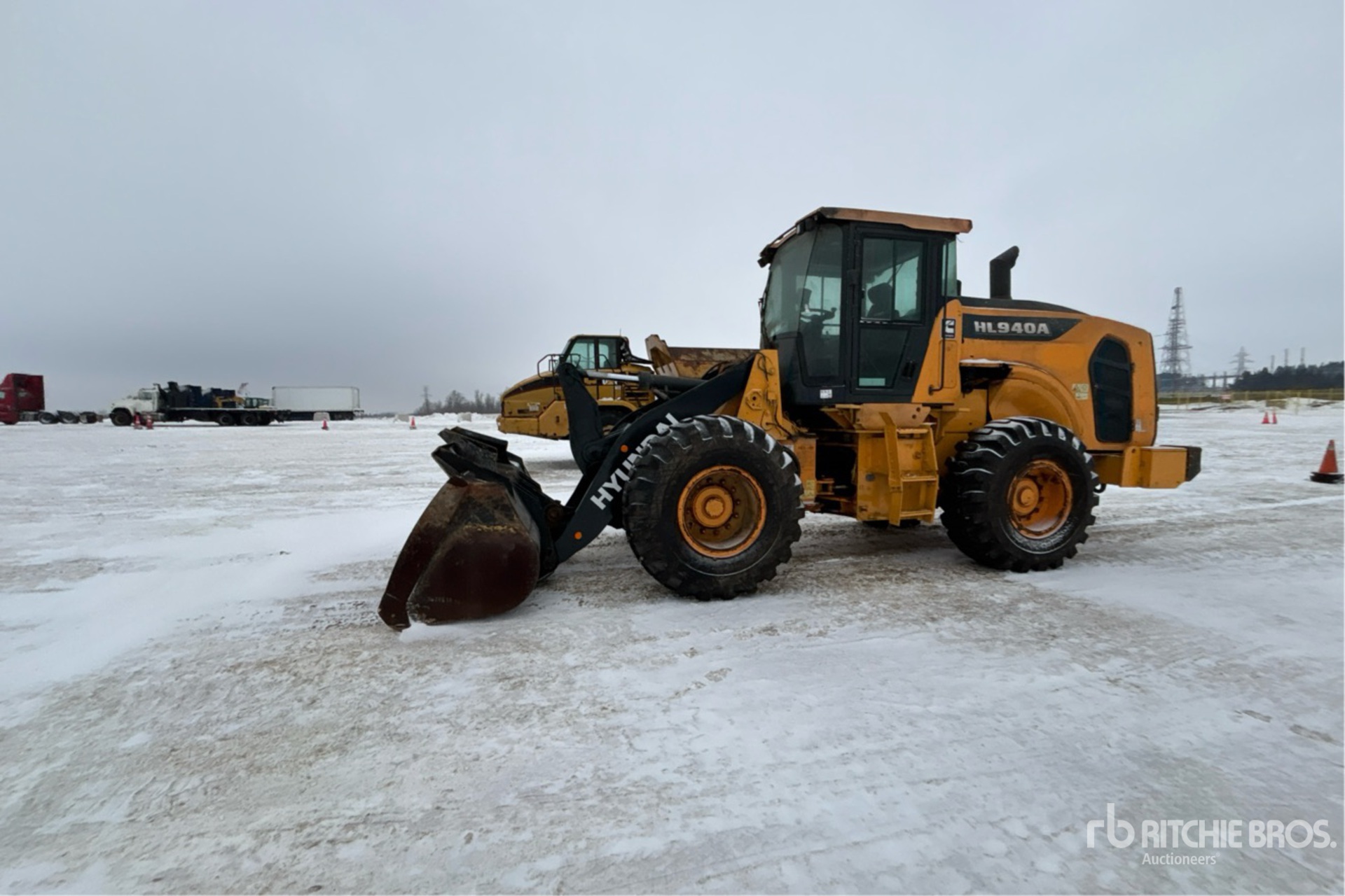 General Appearance with Picture, Left Front Corner