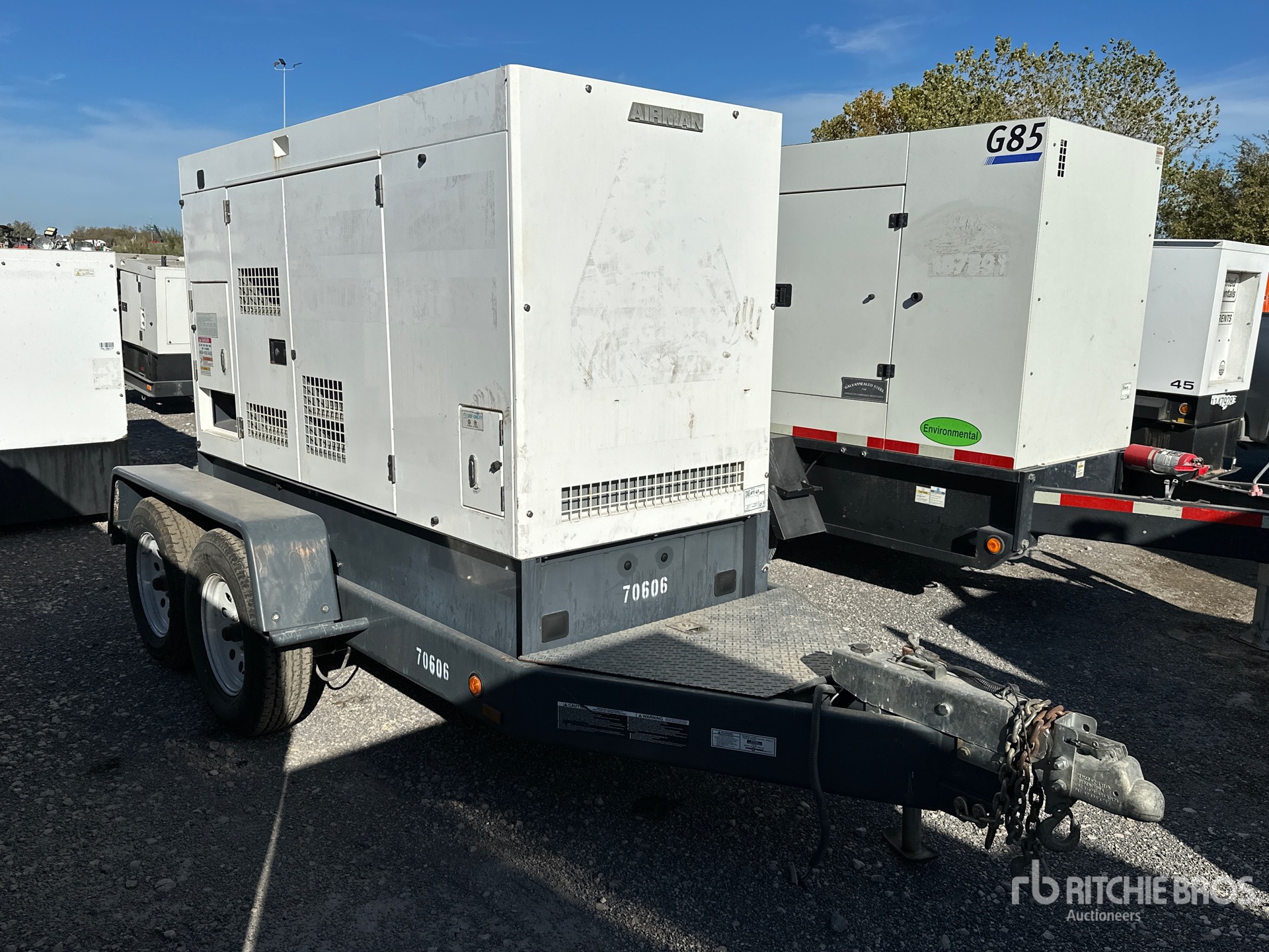 Aspect général with Image, coin avant droit