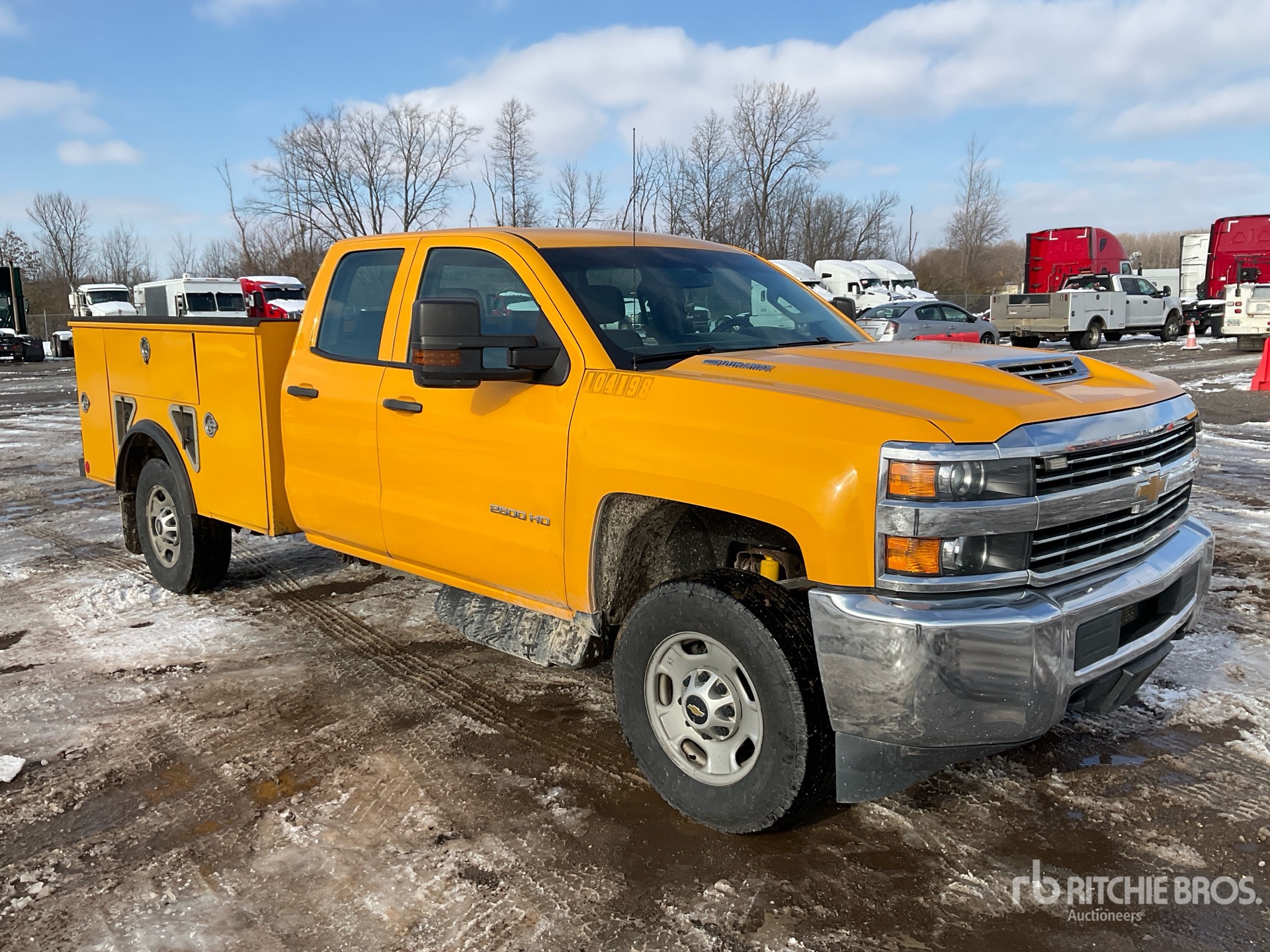 General Appearance with Picture, Right Front Corner