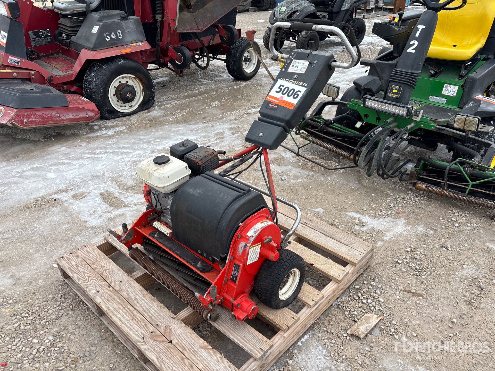 Aspect général with Image, coin avant gauche