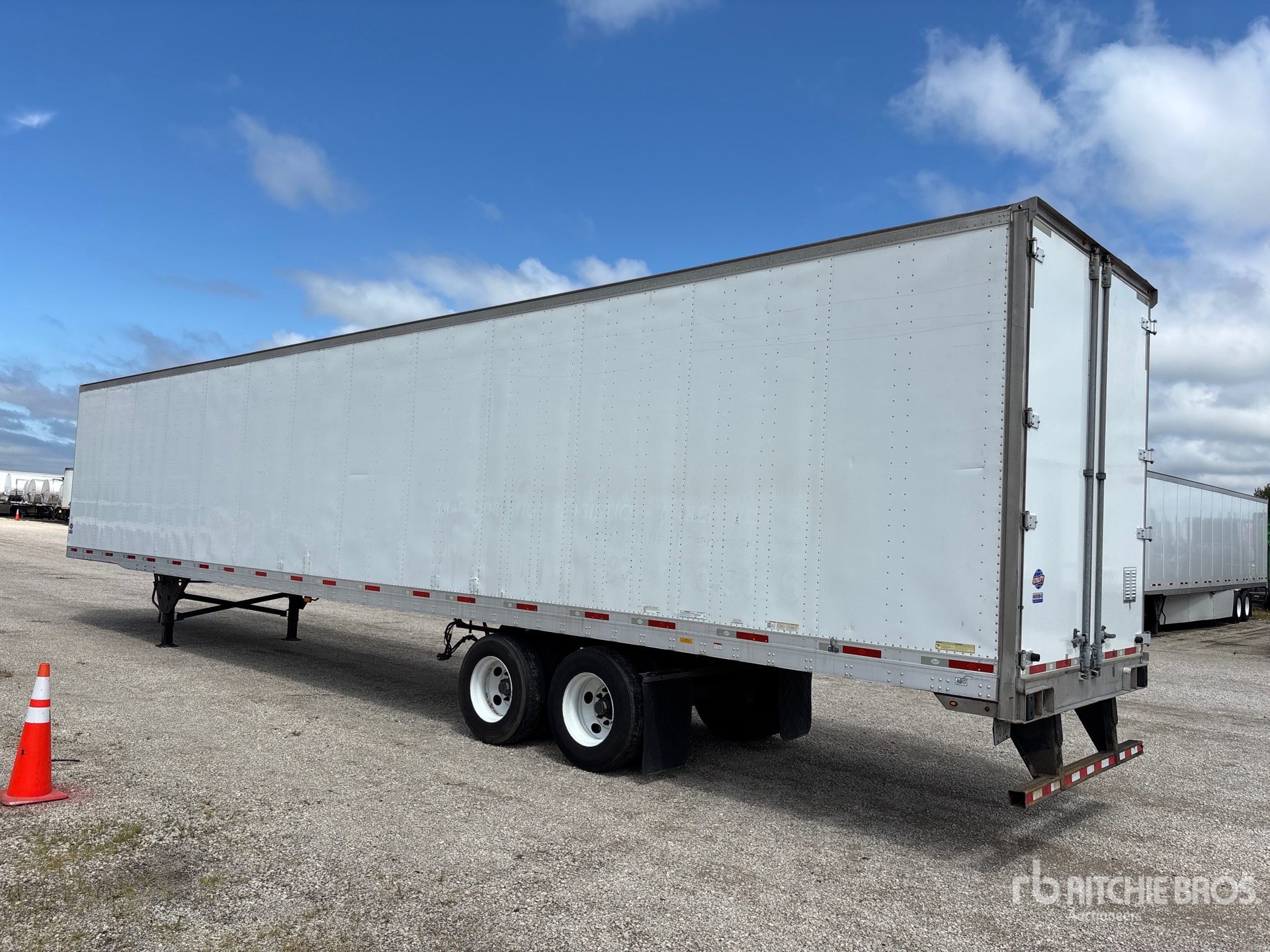 General Appearance with Imagen: esquina trasera izquierda