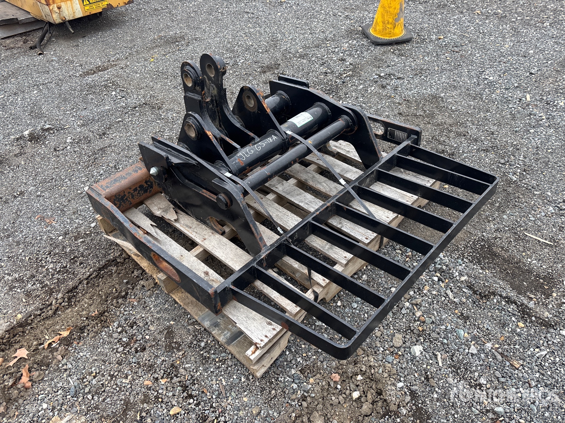 Aspect général with Image, coin avant droit