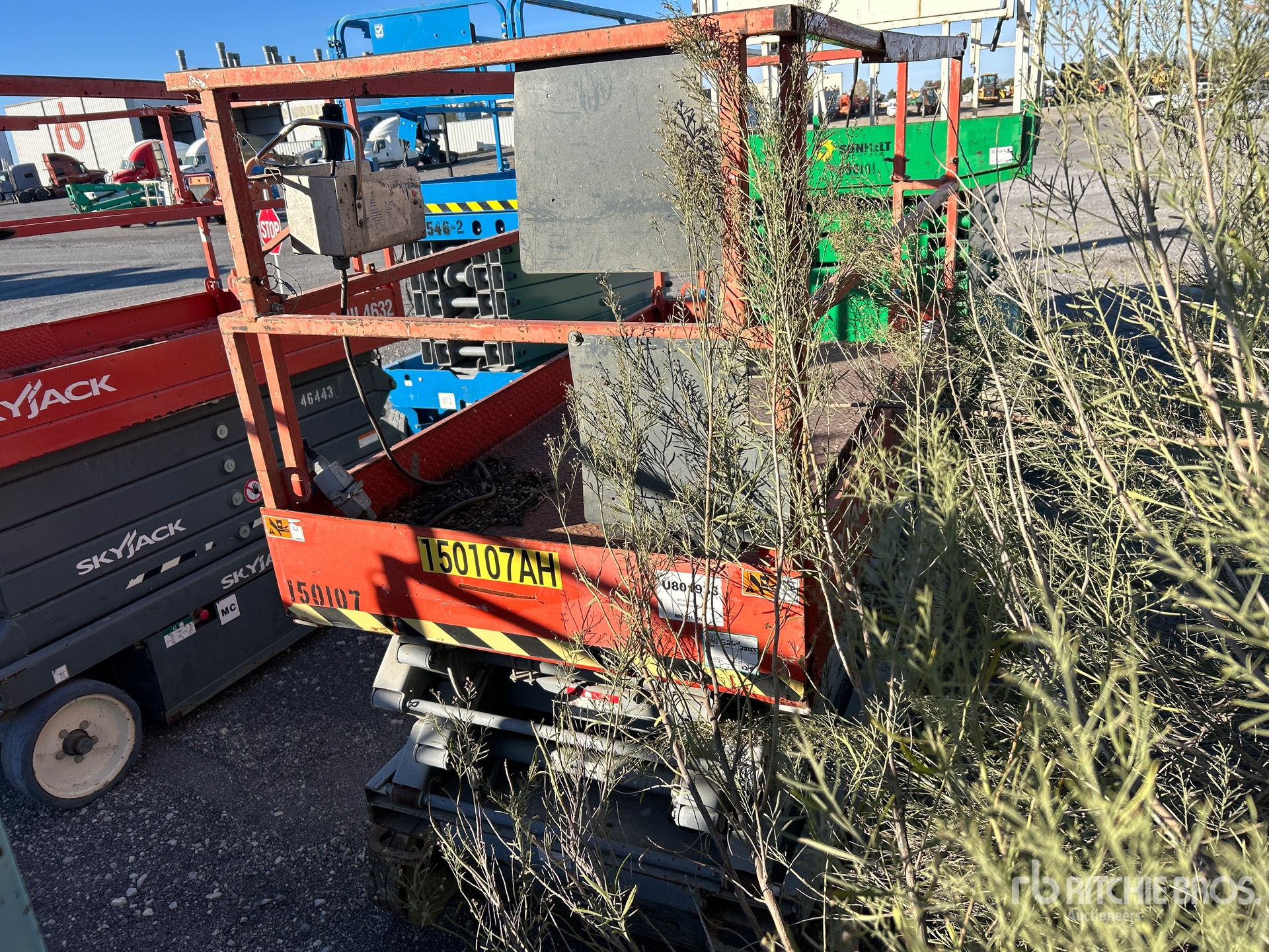 General Appearance with Imagen: esquina delantera izquierda