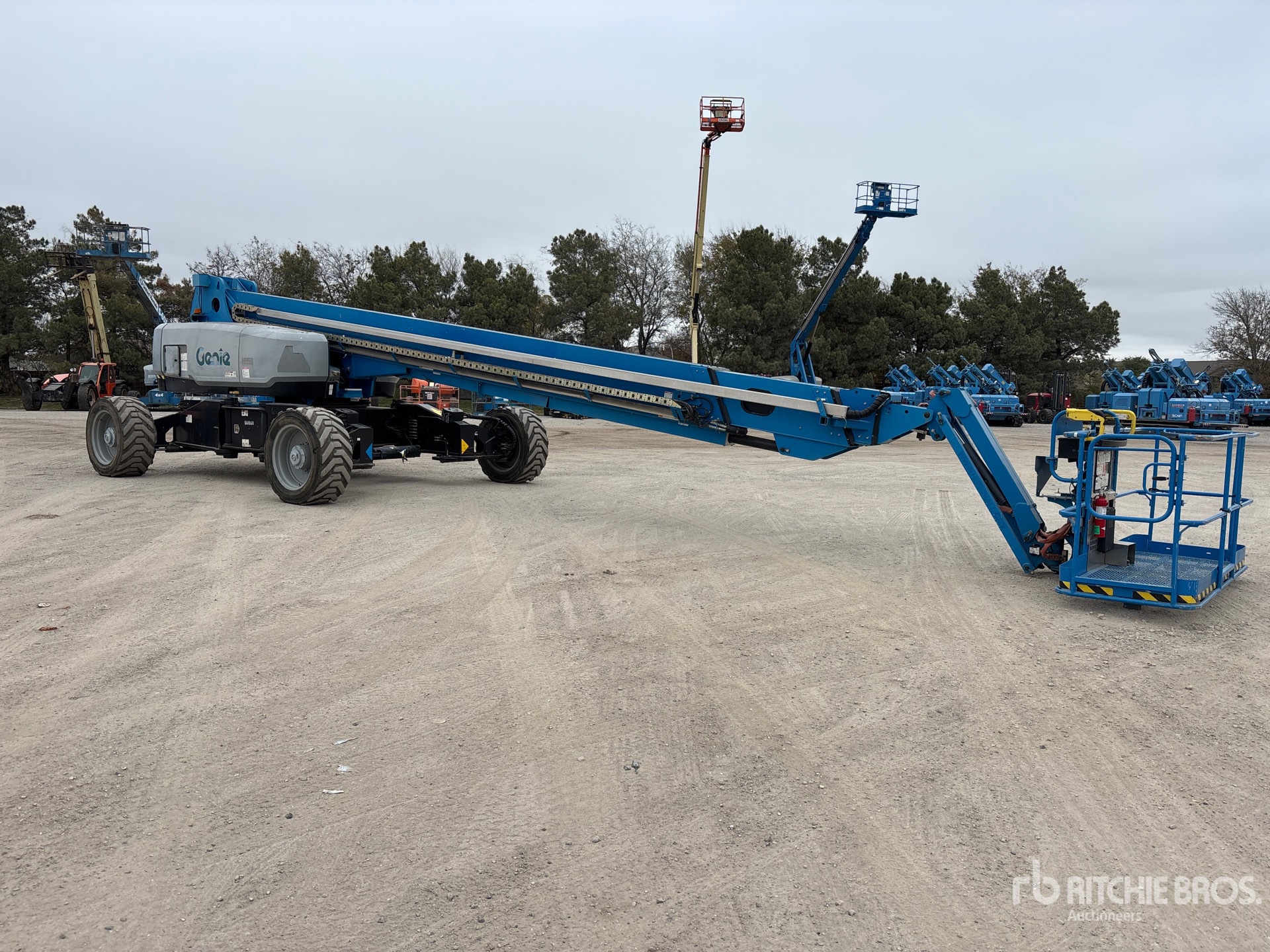 General Appearance with Foto, angolo anteriore destro