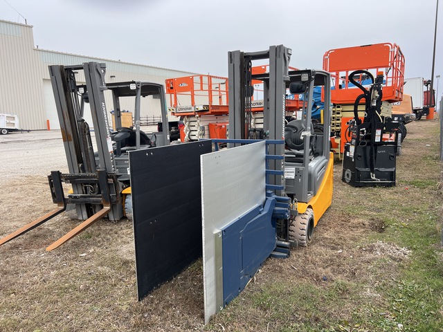 2018 Jungheinrich EFG220 2500 lb Electric Forklift