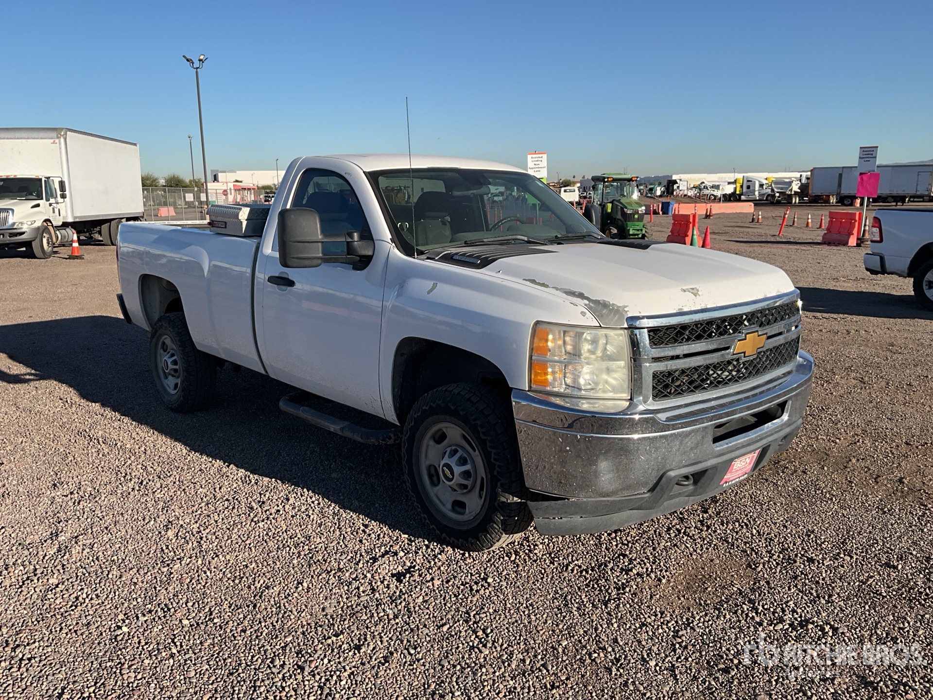 General Appearance with Picture, Right Front Corner