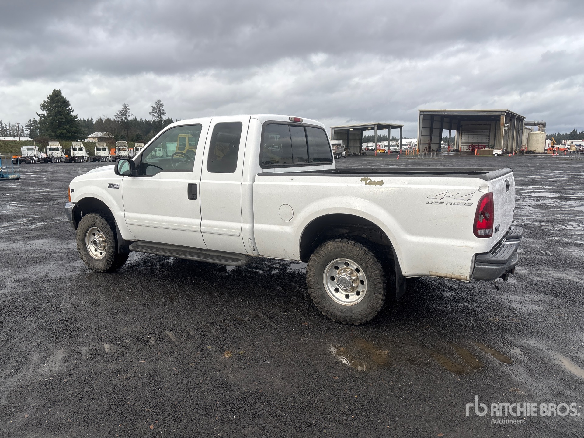 General Appearance with Picture, Left Rear Corner