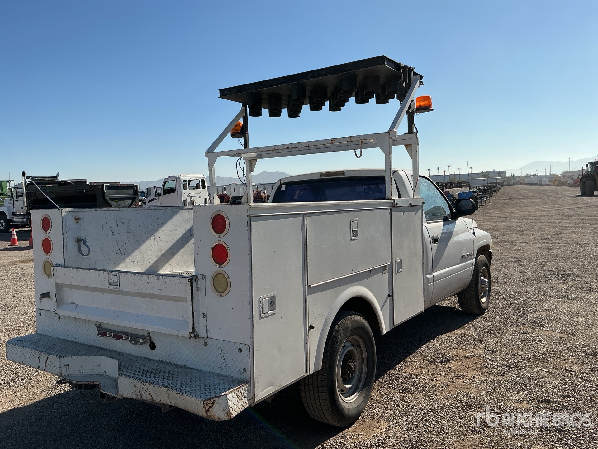 General Appearance with Picture, Right Rear Corner