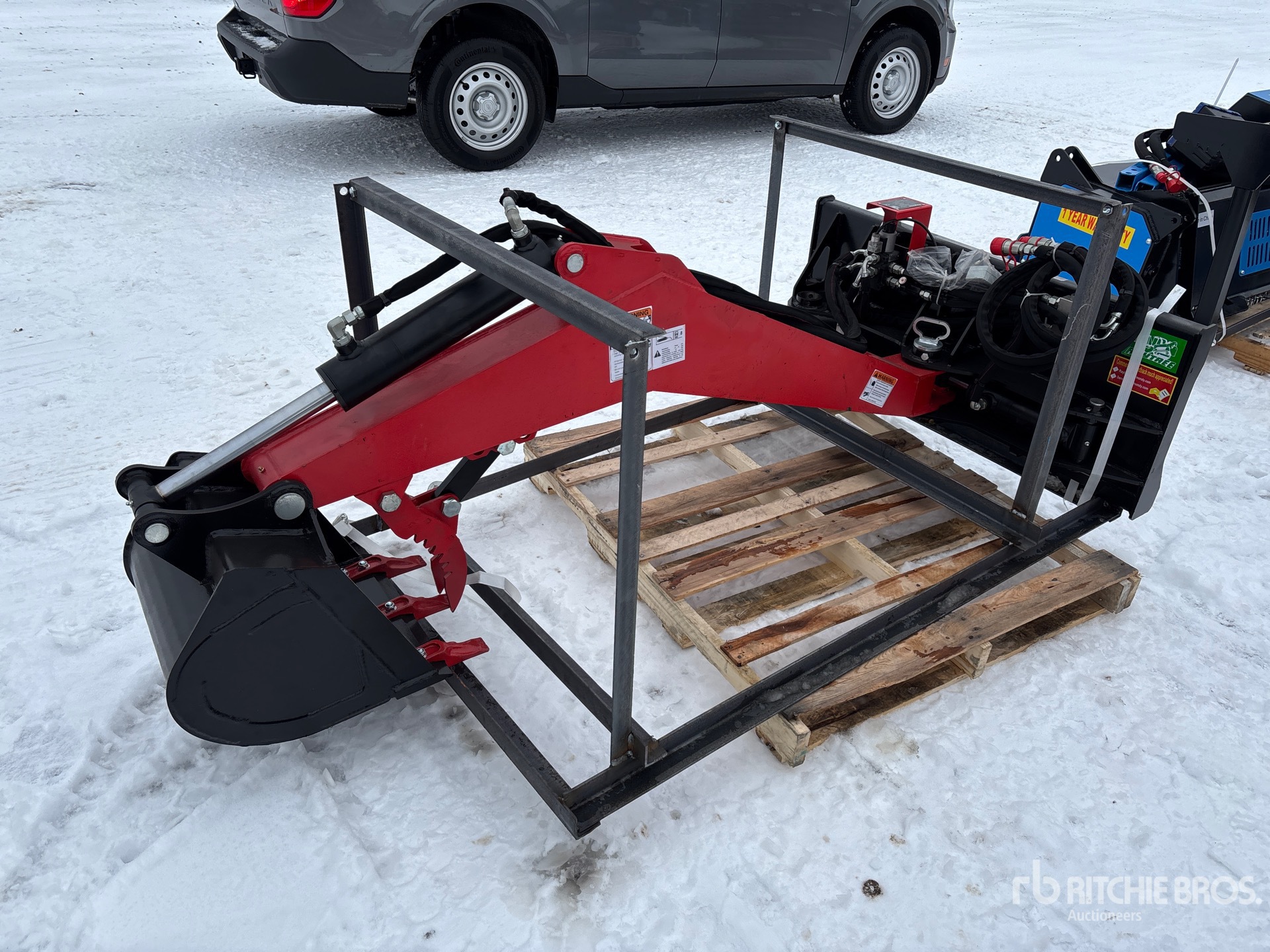 General Appearance with Picture, Left Rear Corner